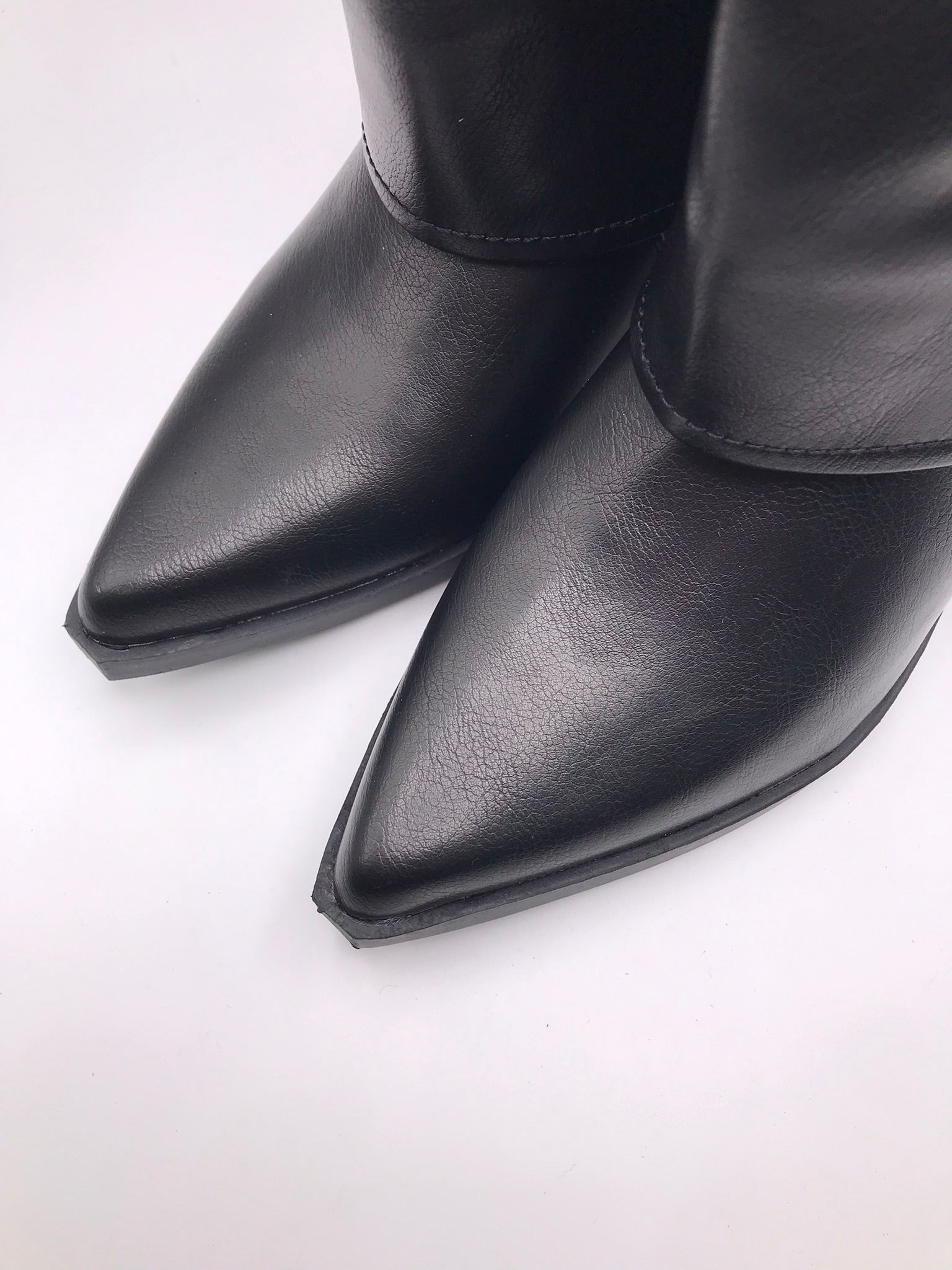 BOTA WESTERN XTI PRETO ECO PELE BICUDO FENDA