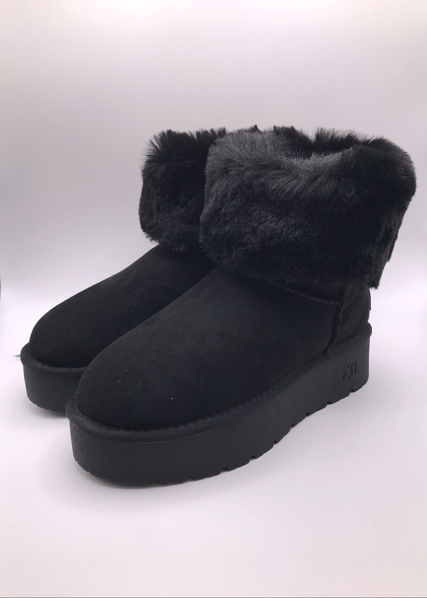 BOTA PANTUFA XTI PRETO PELOS VELUDO ETIQUETA PRETO