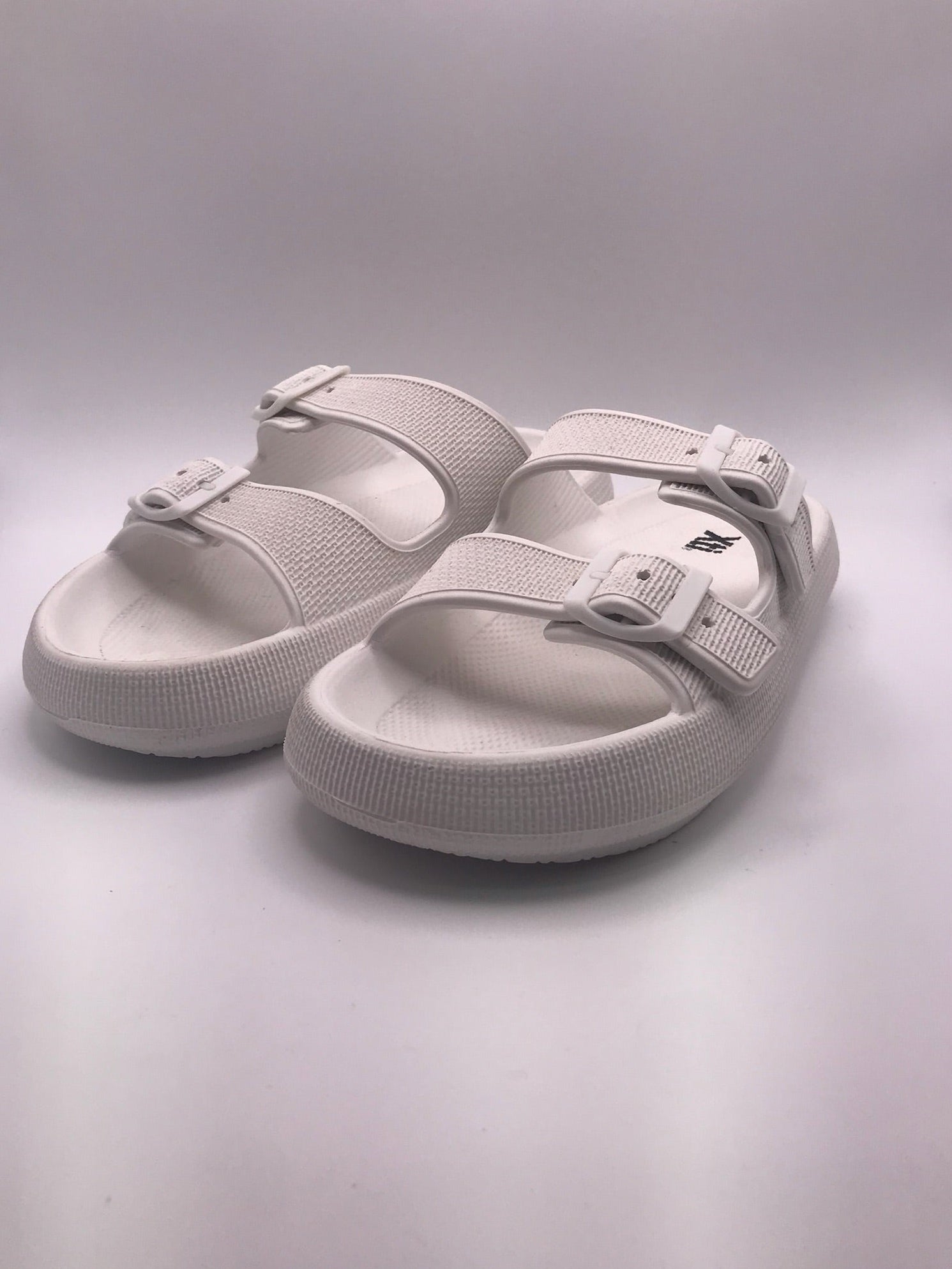 CHINELO SANDÁLIA XTI BRANCO TIRA DUPLA FIVELA PLASTICO