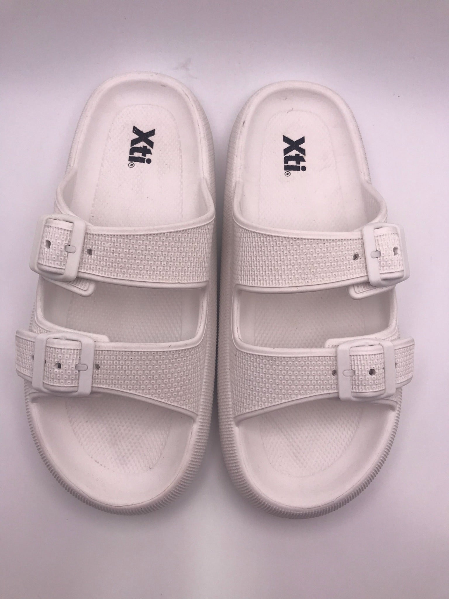 CHINELO SANDÁLIA XTI BRANCO TIRA DUPLA FIVELA PLASTICO