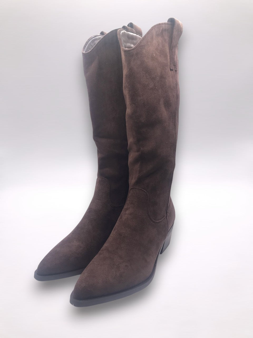 BOTA CAVALEIRA IDEAL SHOES CASTANHO ESCURO CAMURÇA ZIPER BICUDO MONTARIA CANO ALTO LONGO