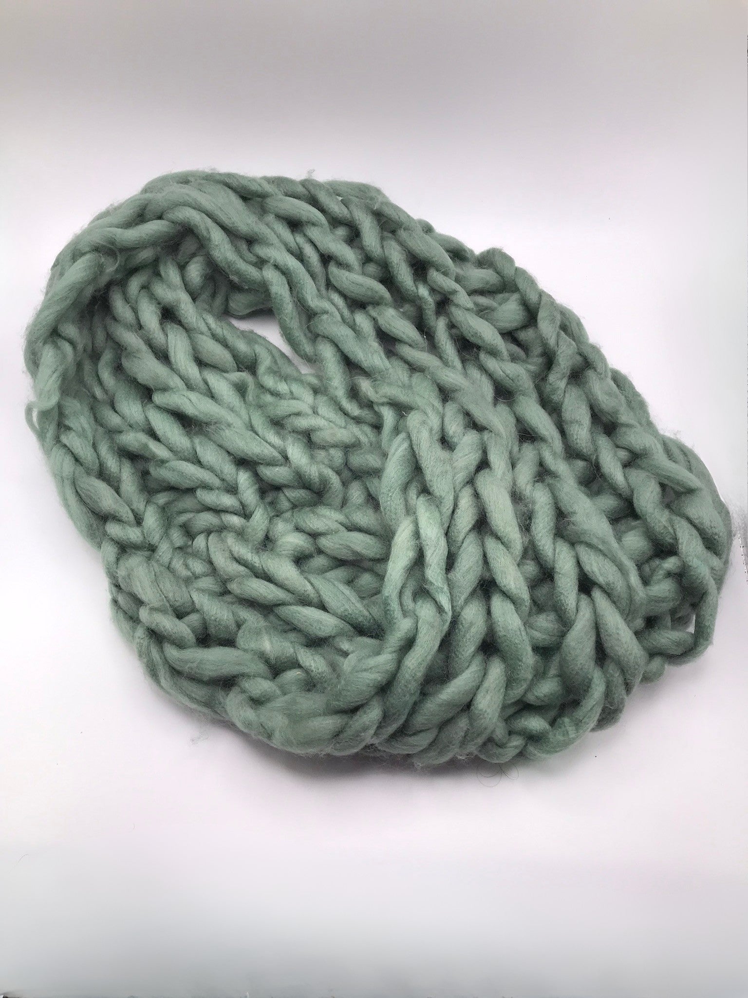 CACHECOL LÃ VERDE CIRCULAR