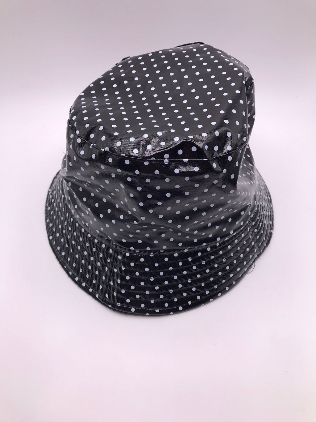 CHAPÉU NEW COLLECTION CHUVA REVERSÍVEL PRETO PADRÃO BOLAS BRANCAS INTERNO CAMURÇA PRETO