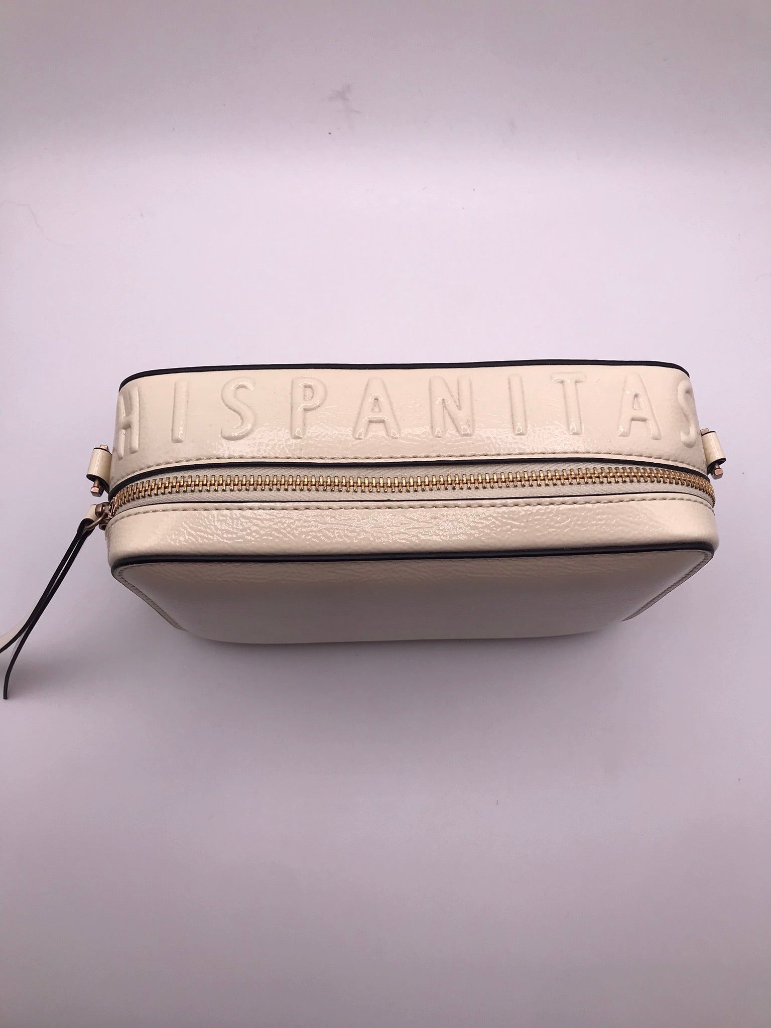 BOLSA CLUTCH HISPANITAS CREME ECO PELE LOGO ALTO RELEVO ALÇA REMOVÍVEL AJUSTÁVEL MALA