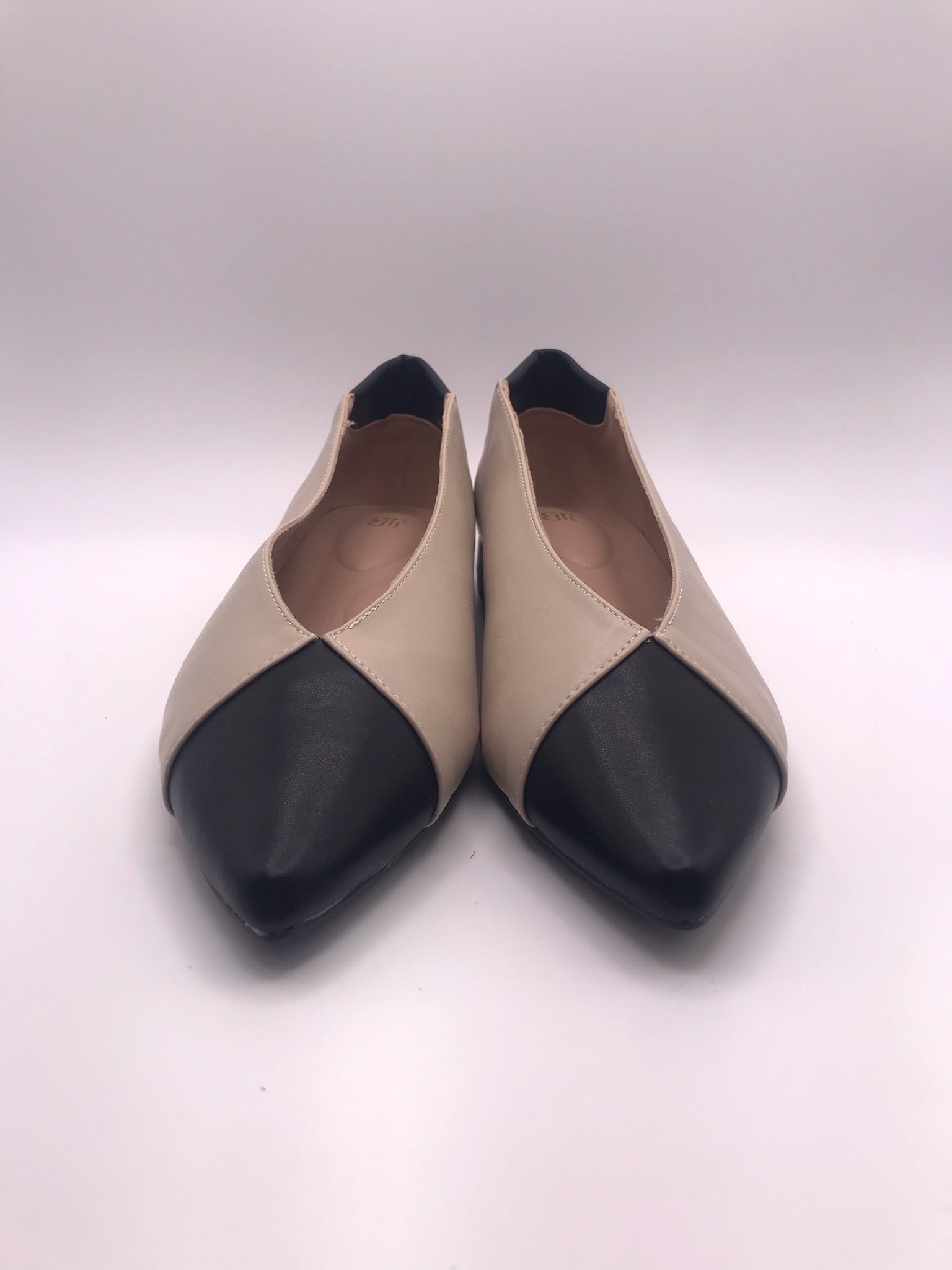 Sapatos Buonarotti de Mulher Bicolores Beges e Pretos; Sabrinas Elegantes com Biqueira Fina; Calçado de Senhora Clássico Casual; Sapatos de Salto Baixo Confortáveis Moda Portugal