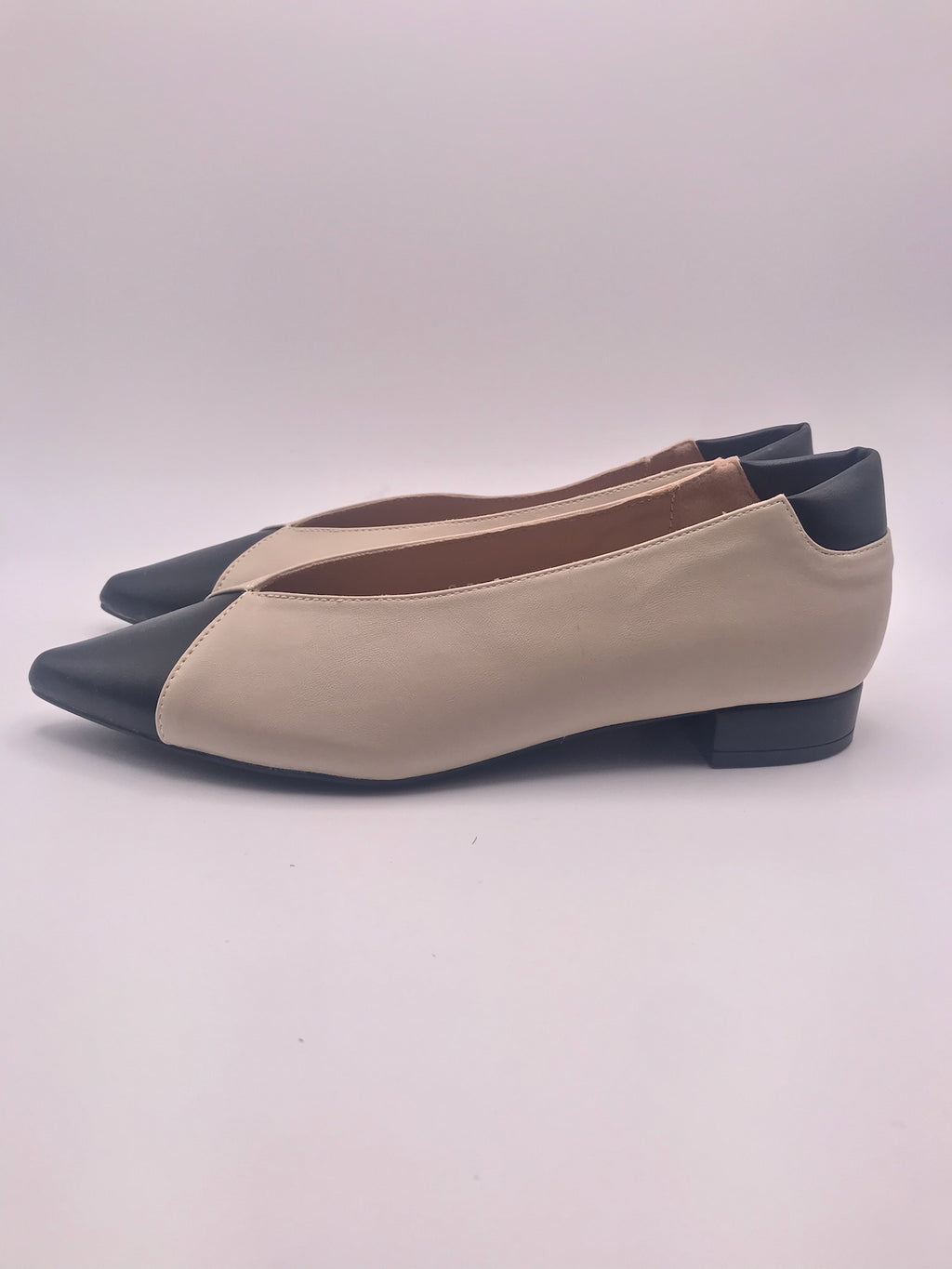 Sapatos Buonarotti de Mulher Bicolores Beges e Pretos; Sabrinas Elegantes com Biqueira Fina; Calçado de Senhora Clássico Casual; Sapatos de Salto Baixo Confortáveis Moda Portugal
