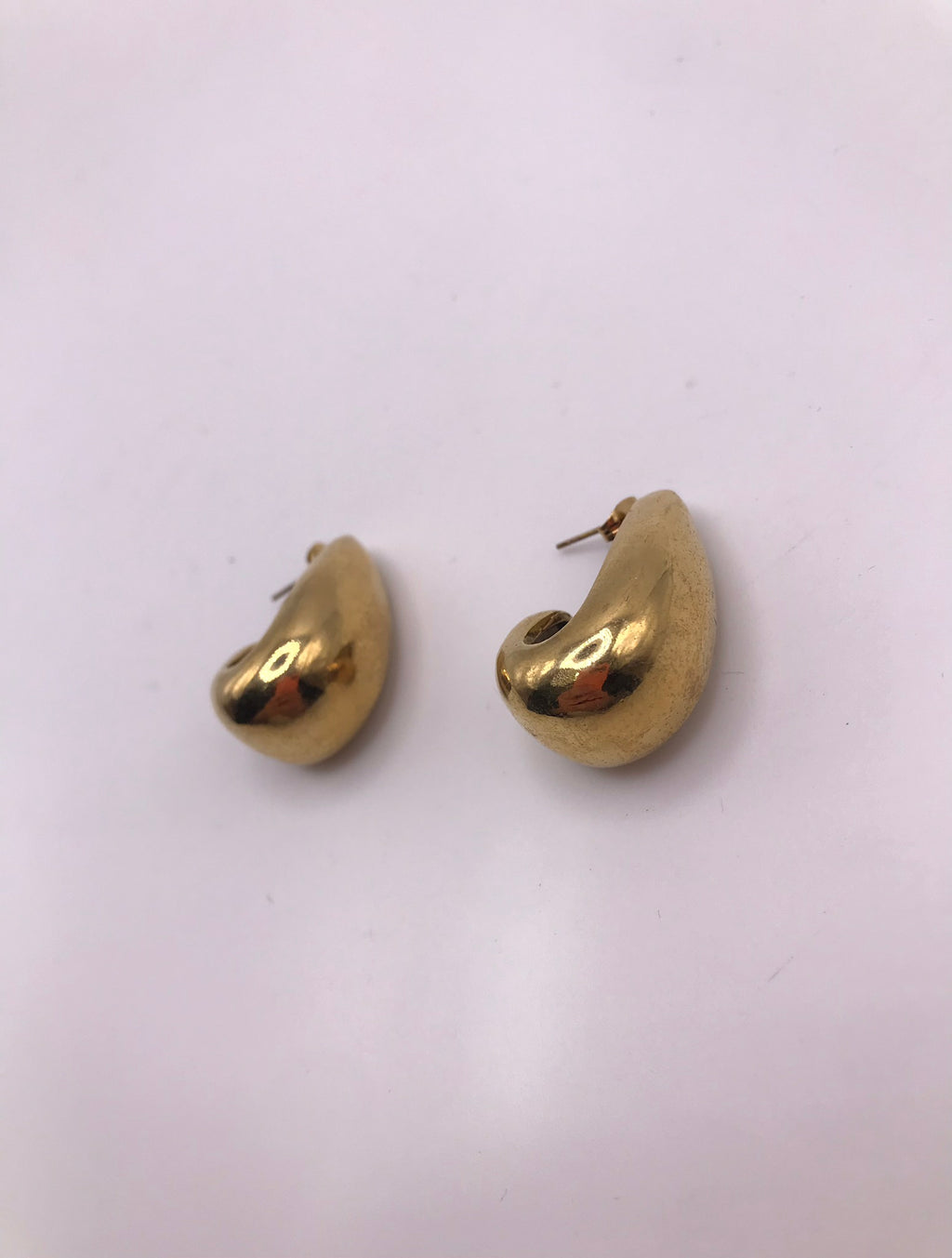 BRINCO GOTA GEOMETRICOS DOURADO
