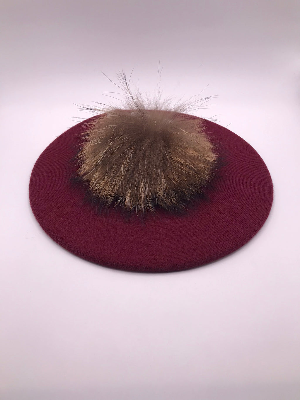 BOINA BORDO POMPOM PELO CASTANHO