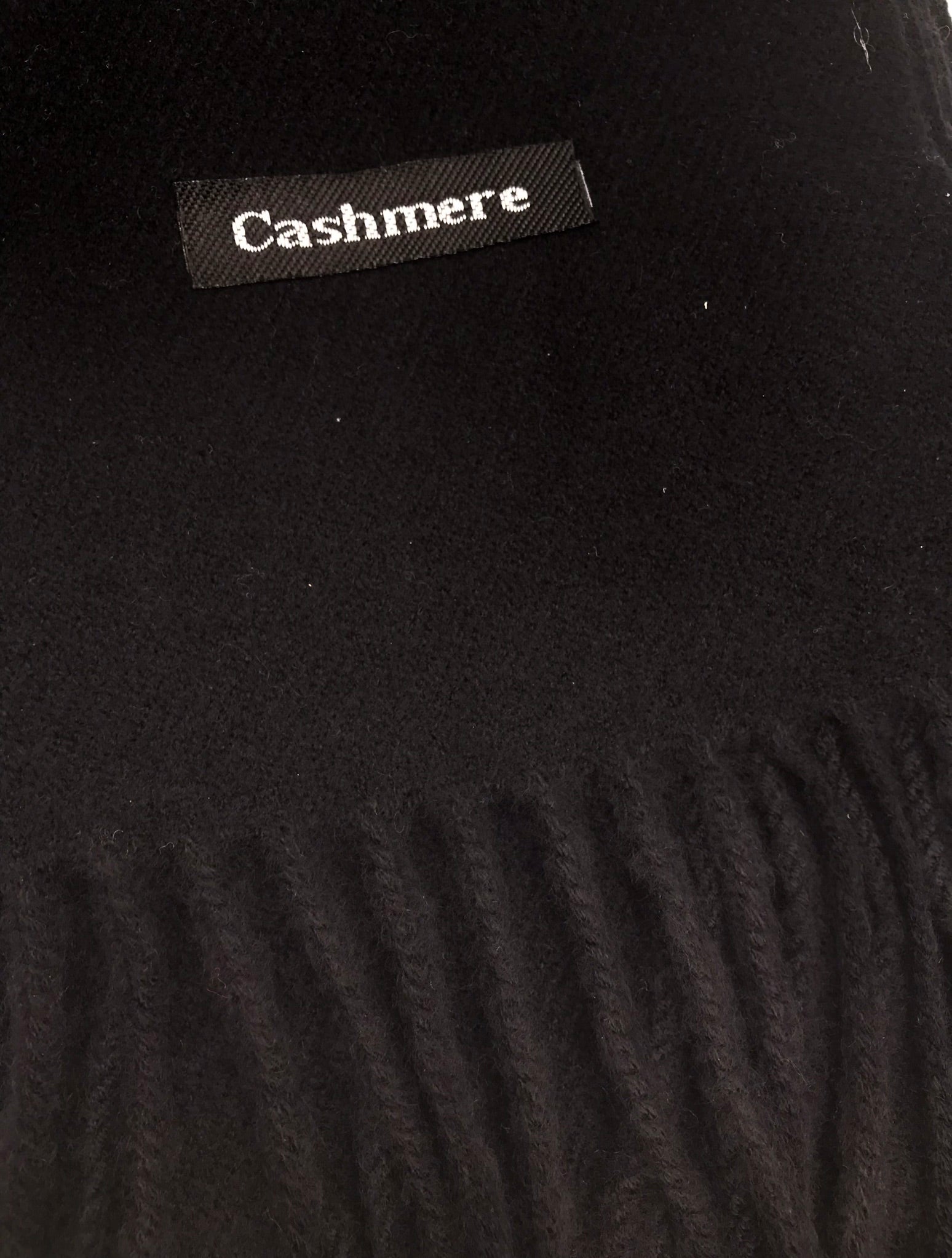 CACHECOL CASHMERE PRETO FRANJA
