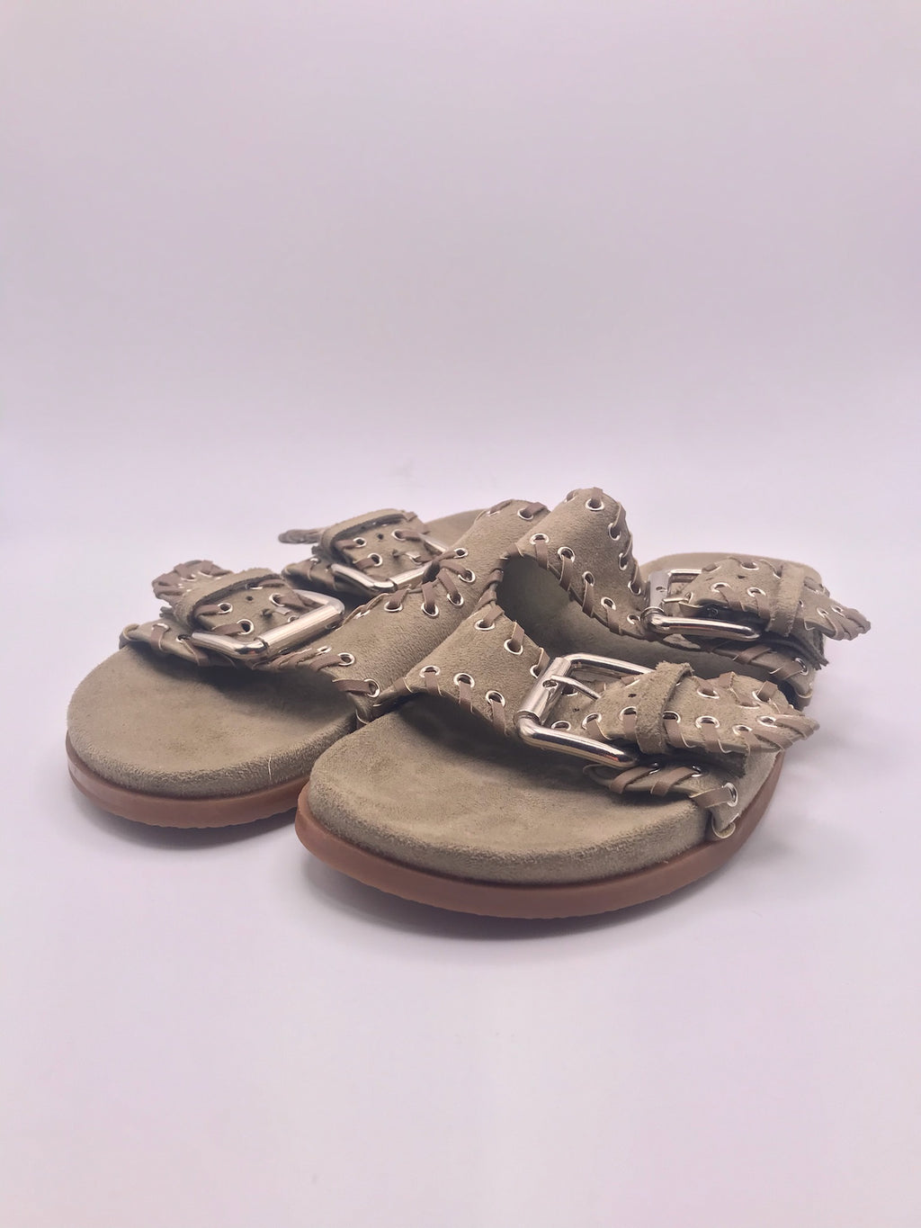 CHINELO SANDÁLIA CORINA BEGE TAUPE KHAKI ARGOLAS FIVELA CAMURÇA FIVELA PRATA