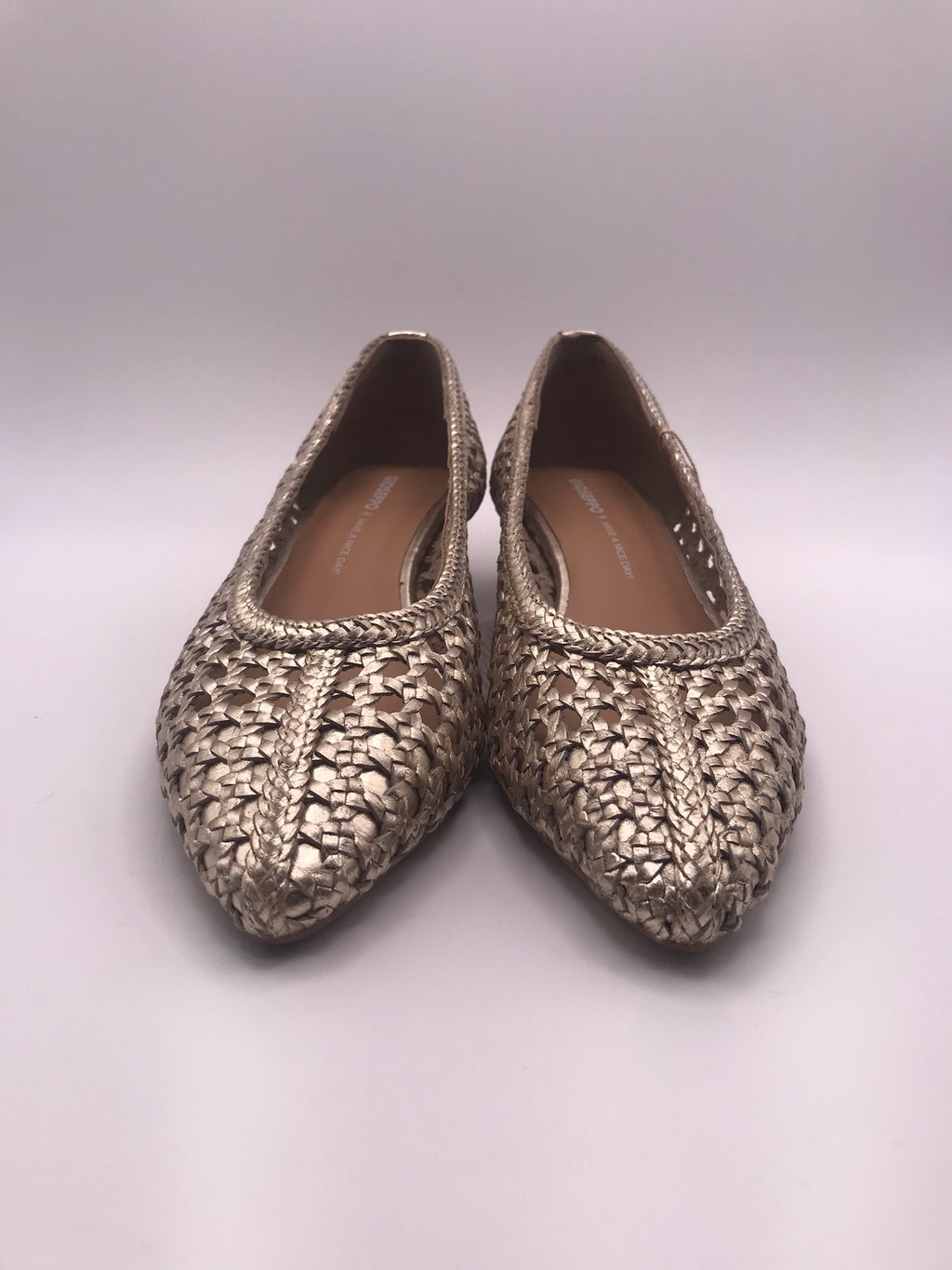 Sapatos de senhora Gioseppo em pele entrançada dourada, sapatos de salto baixo elegante, sabrinas pontiagudas respiráveis para festa e cerimónia, moda verão.