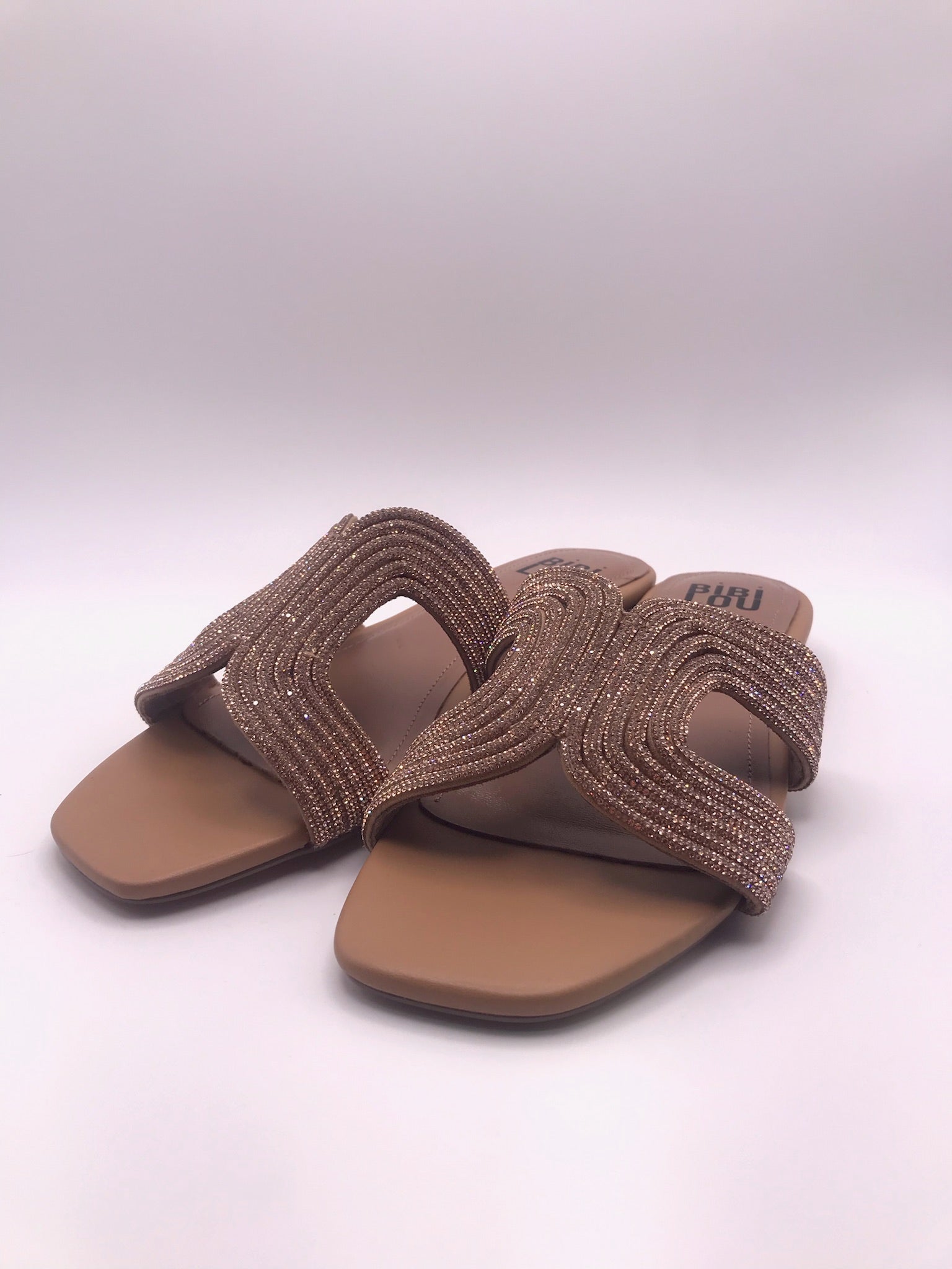 CHINELO SANDÁLIA BIBI LOU BRILHO COURO CASTANHO CARAMELO
