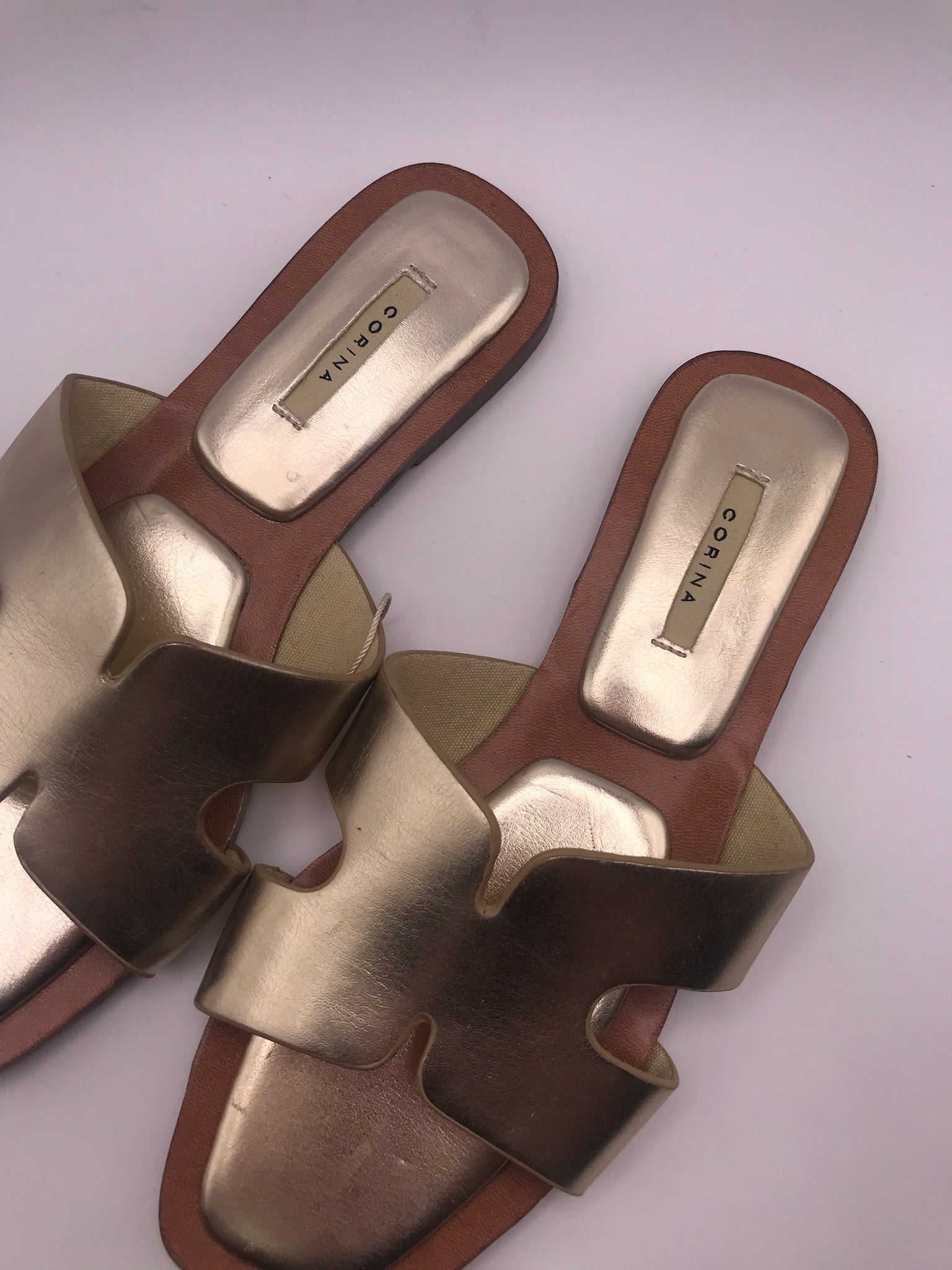 CHINELO SANDÁLIA CORINA DOURADO ECO PELE