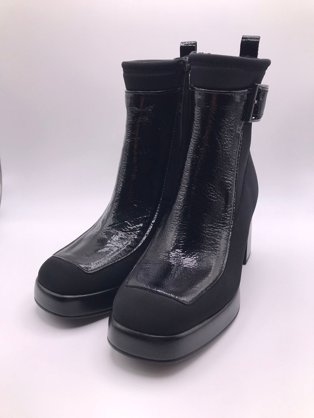 BOTA QUADRADA HISPANITAS PRETO ZIPER FIVELA H LOGO