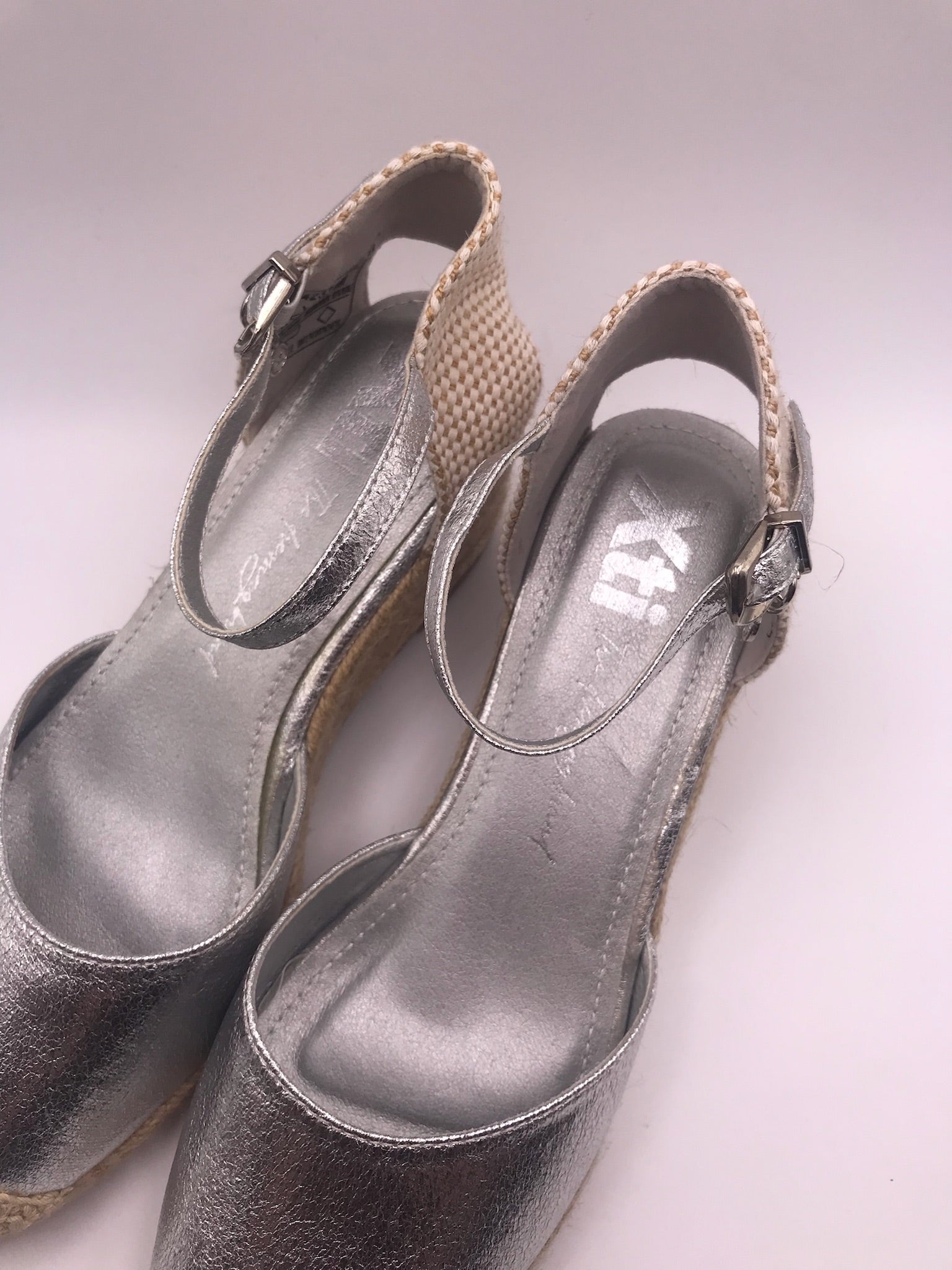 SALTO CUNHA REFRESH PRATA ECO PELE MACRAME ENTRELACE