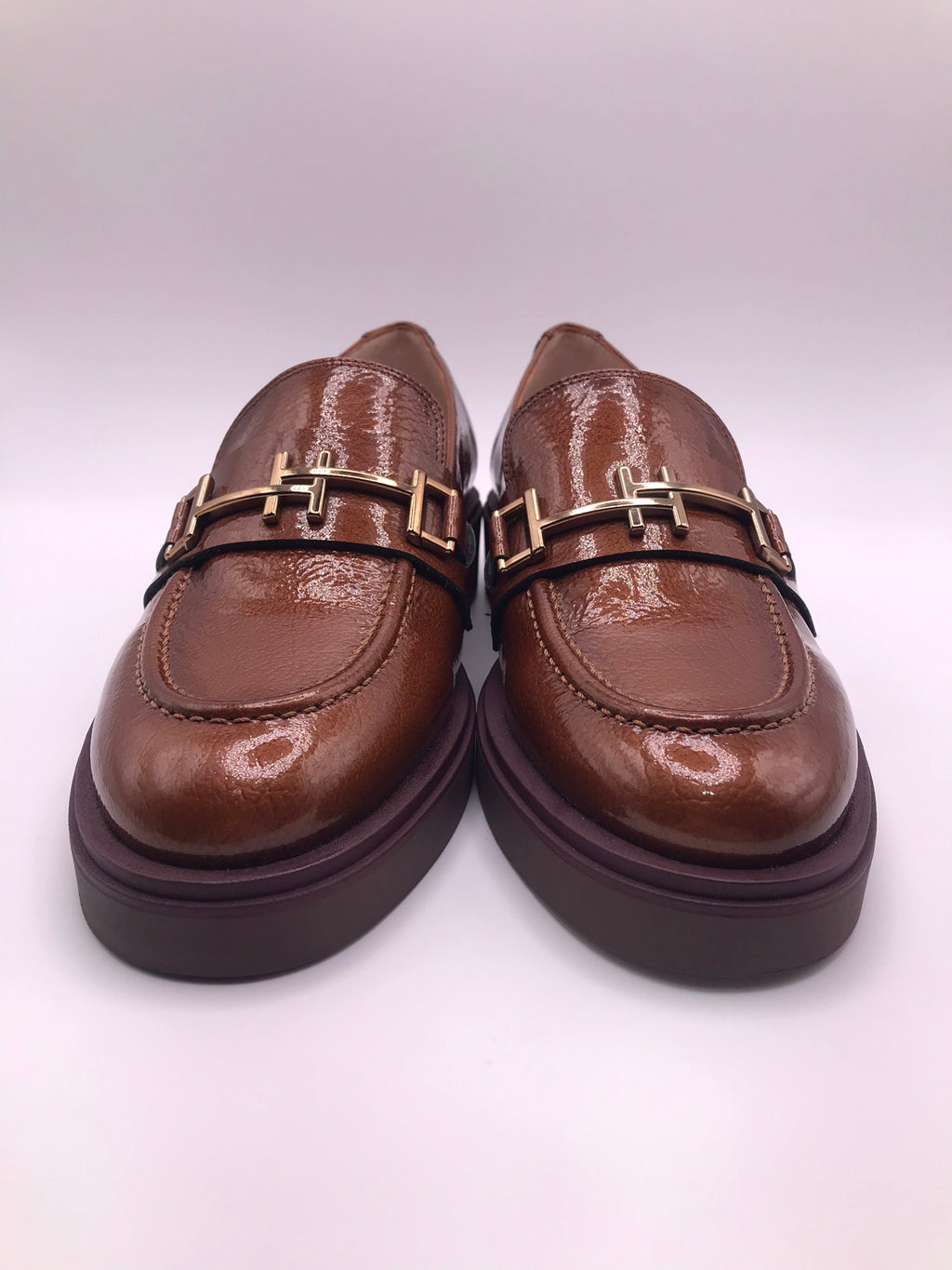 MOCASSIM SALTO HISPANITAS CASTANHO COURO FIVELA DOURADA H LOGO