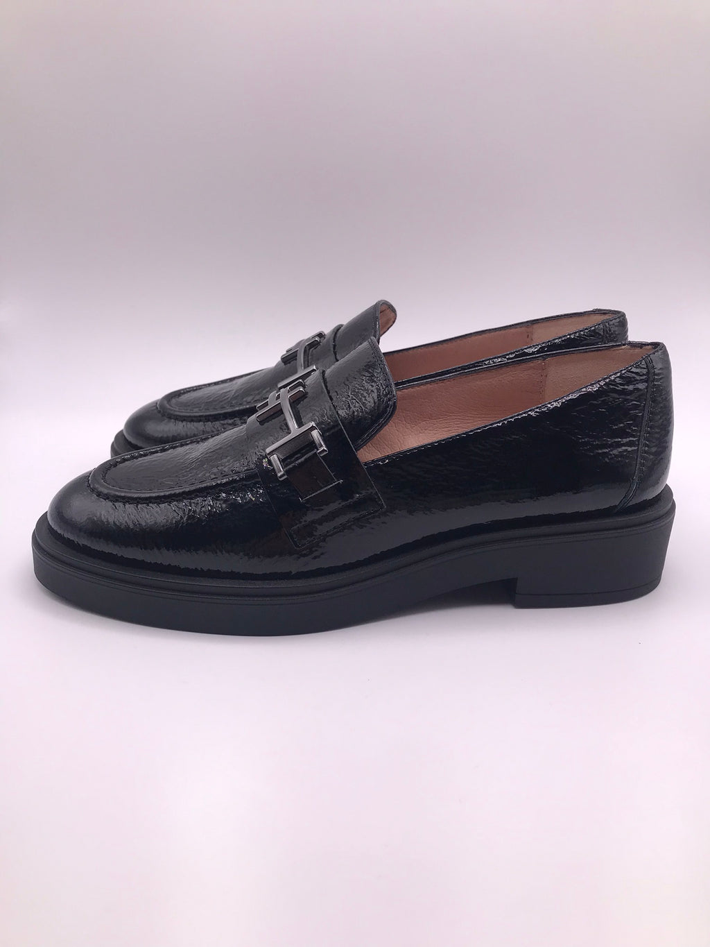 MOCASSIM SALTO HISPANITAS PRETO COURO FIVELA PRATA H LOGO