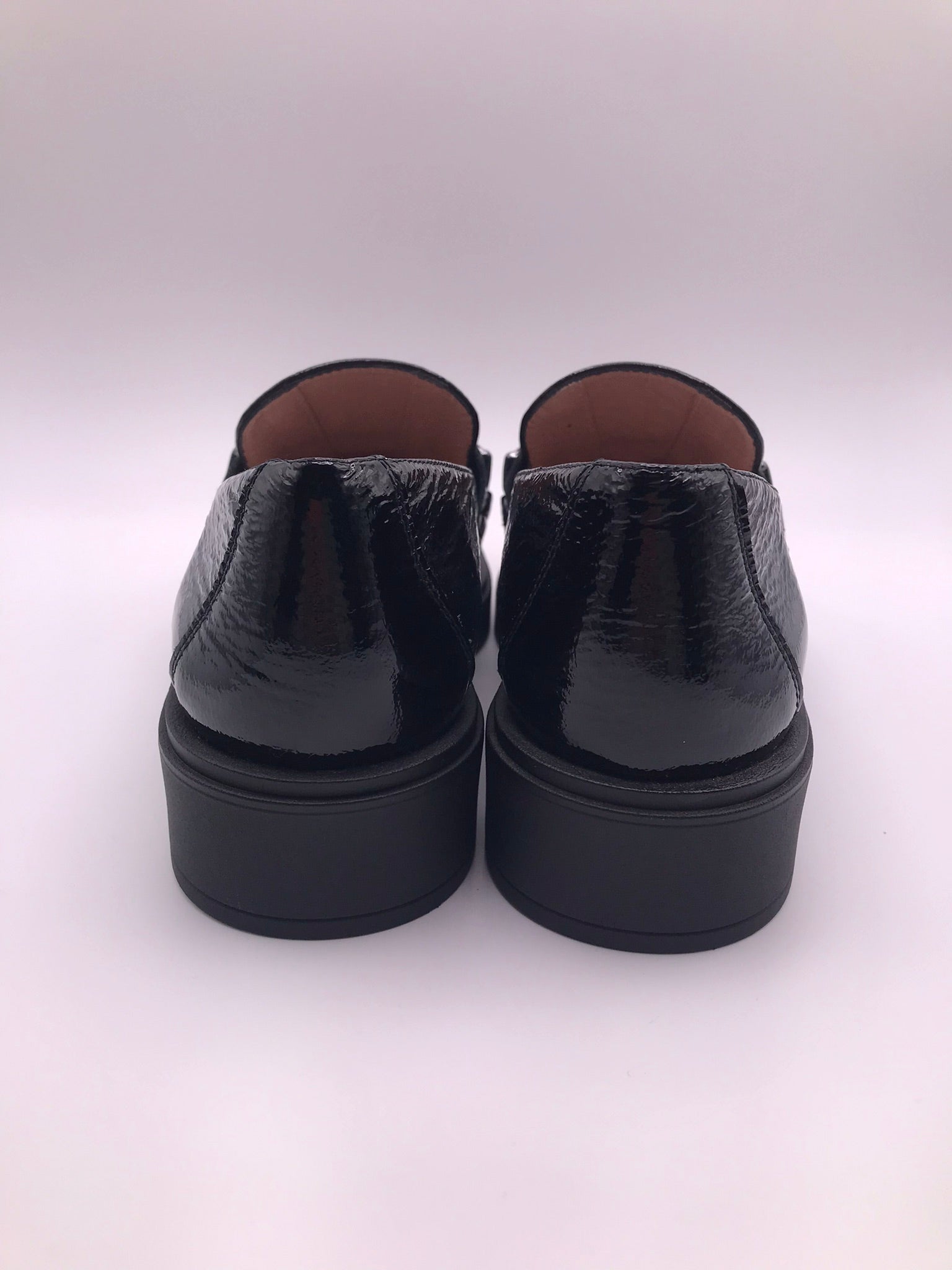 MOCASSIM SALTO HISPANITAS PRETO COURO FIVELA PRATA H LOGO