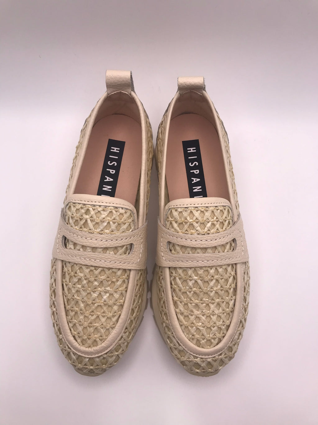 Sapatos Moccasins Femininos Hispanitas em Ráfia Entrelaçada Bege, Ténis de Verão com Sola de Plataforma Confortável, Calçado Casual e Elegante de Estilo Slip-on para Senhora.
