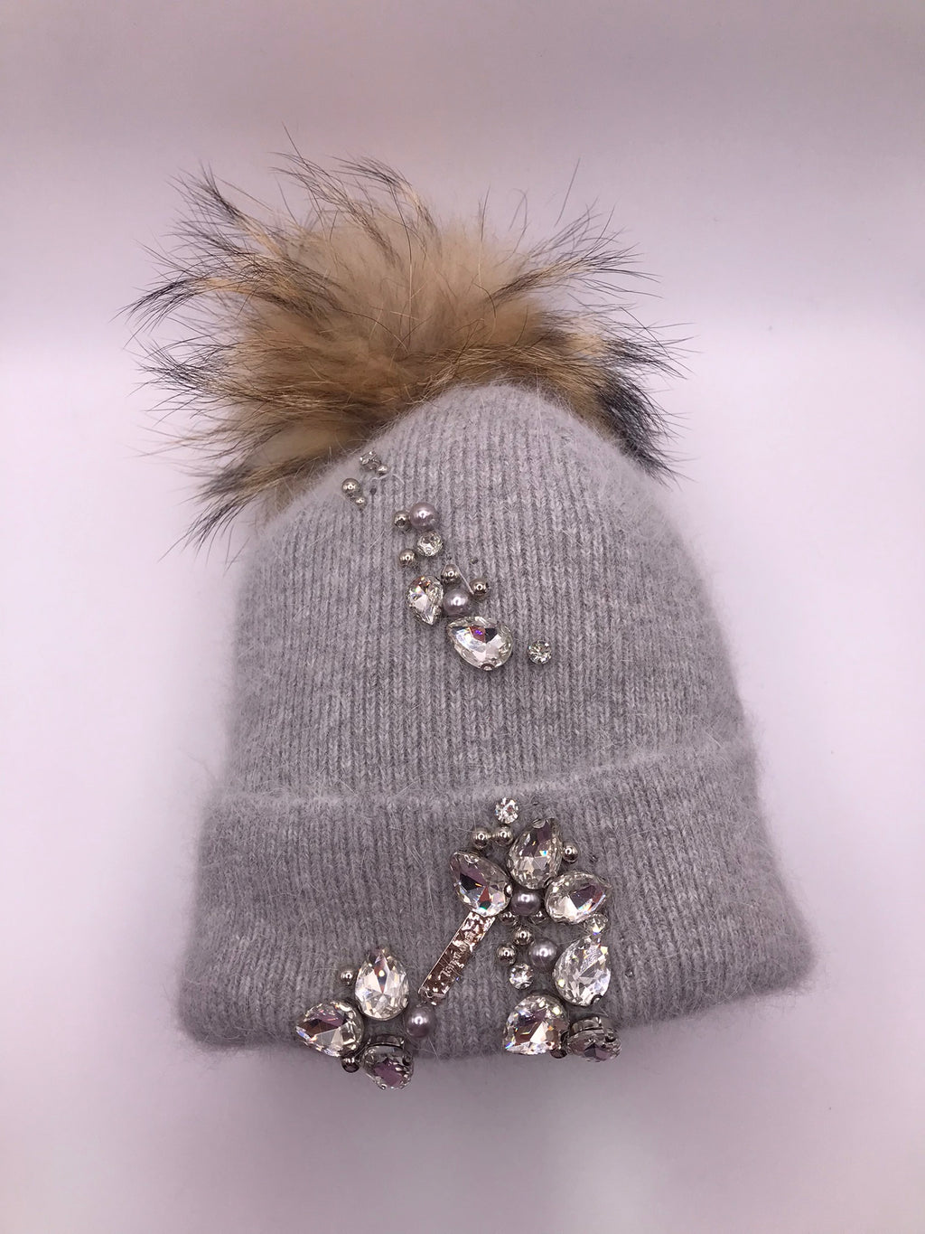 GORRO CINZA GELO POMPOM PELO CASTANHO TOUCA