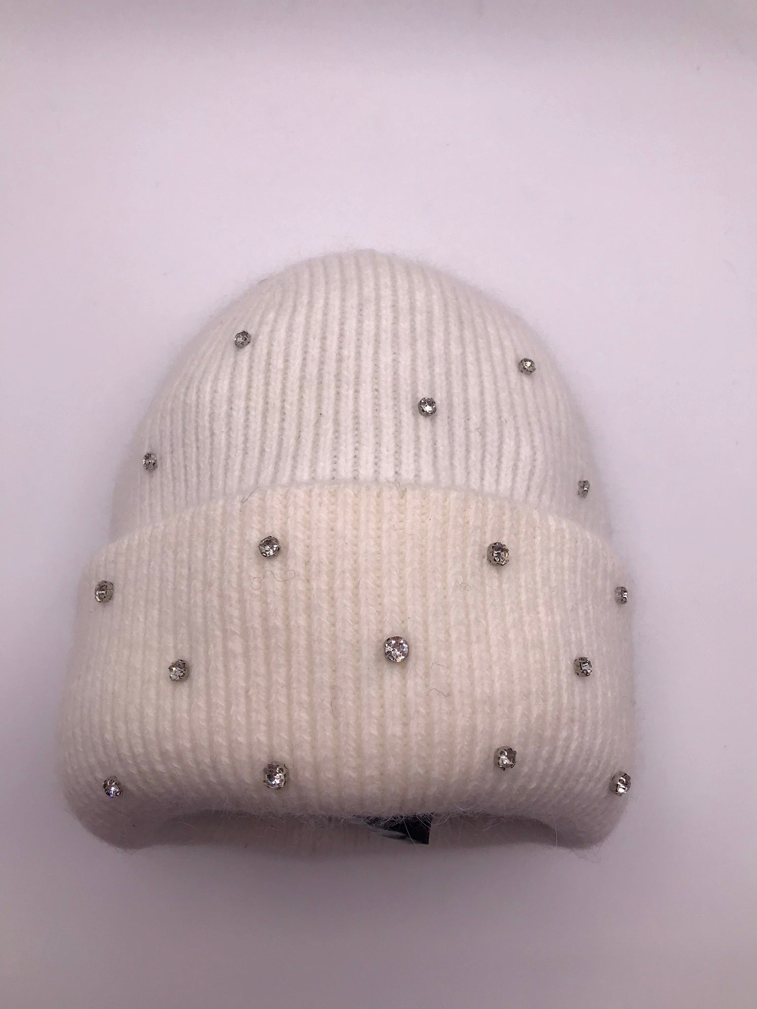 GORRO BRANCO PEDRAS BRILHOS CANELADO