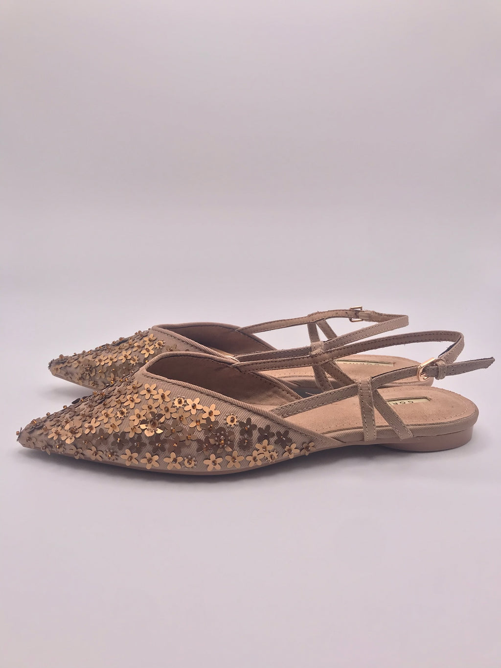 Sandálias Rasas Femininas Corina Com Brilho E Pedraria Flor Slingback Pontiaguda Sapatos Elegantes De Festa Cor Bege Bronze Tiras Ajustáveis Calçado Confortável Senhora