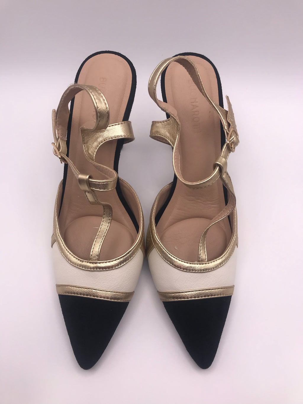 Sapatos de Salto Alto Elegantes Buonarotti com Tira em T, Sandálias de Ponta Fina em Bloco de Cores Preto Branco e Dourado, Calçado de Festa e Cerimónia Feminino Confortável