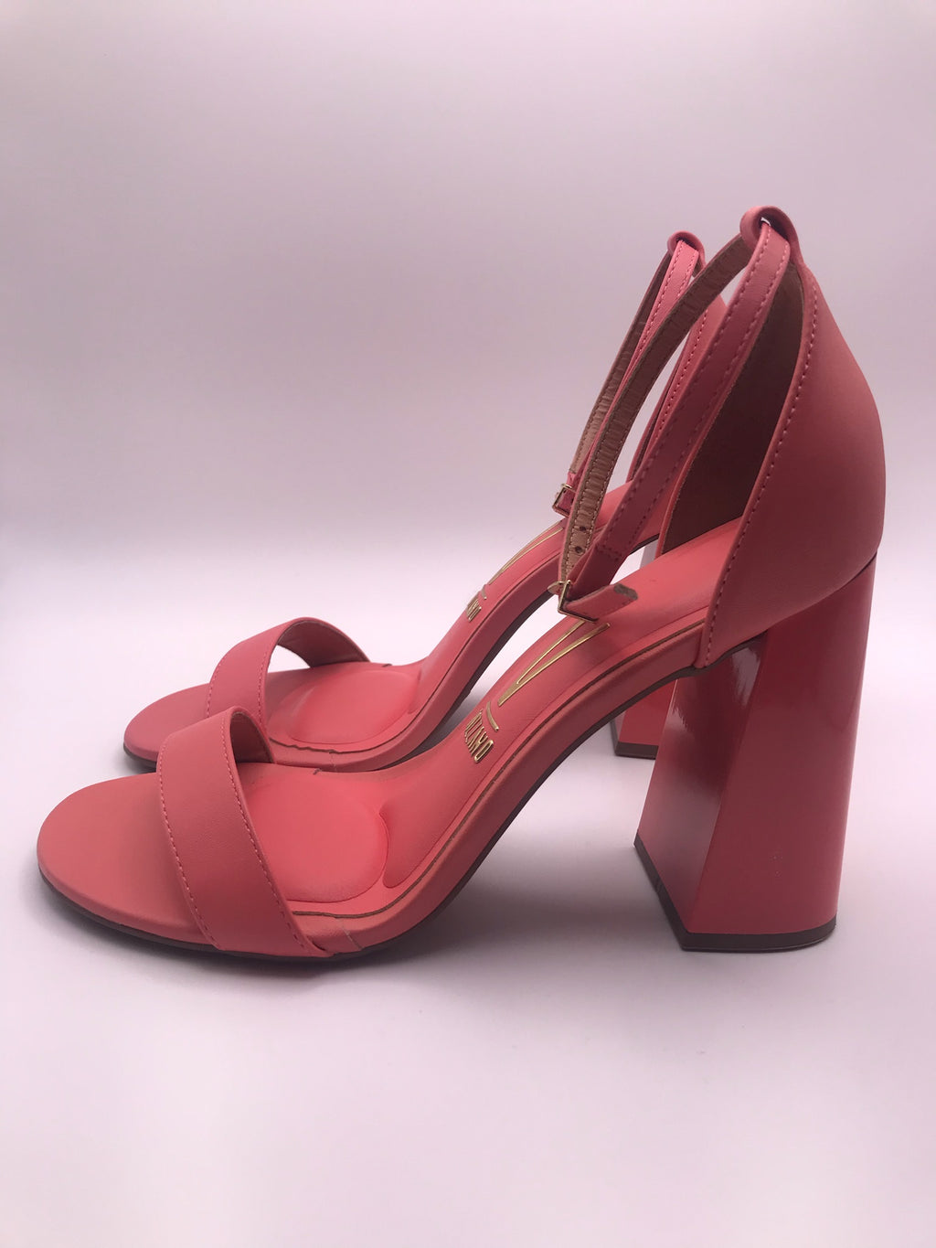 Sandália Vizzano Salto Bloco Alto; Calçado Feminino Rosa Salmon Coral Chic; Sapato com Tira no Tornozelo para Festas e Eventos Sociais