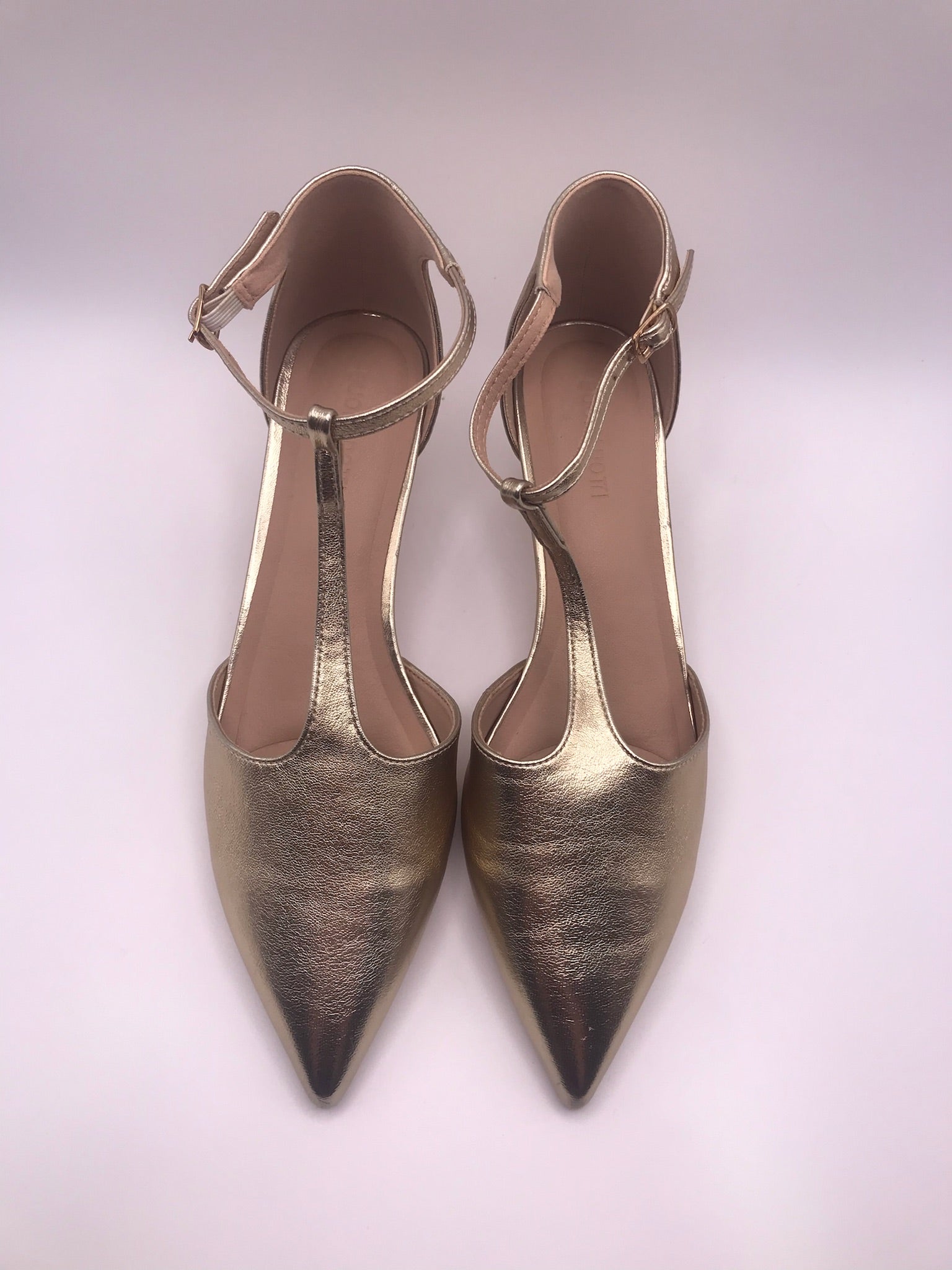 Sapatos de Salto Baixo Buonarotti Kitten Dourados com T-Strap Elegante; Biqueira Fina Senhora Vestuário Formal Casamento Festa Confortável