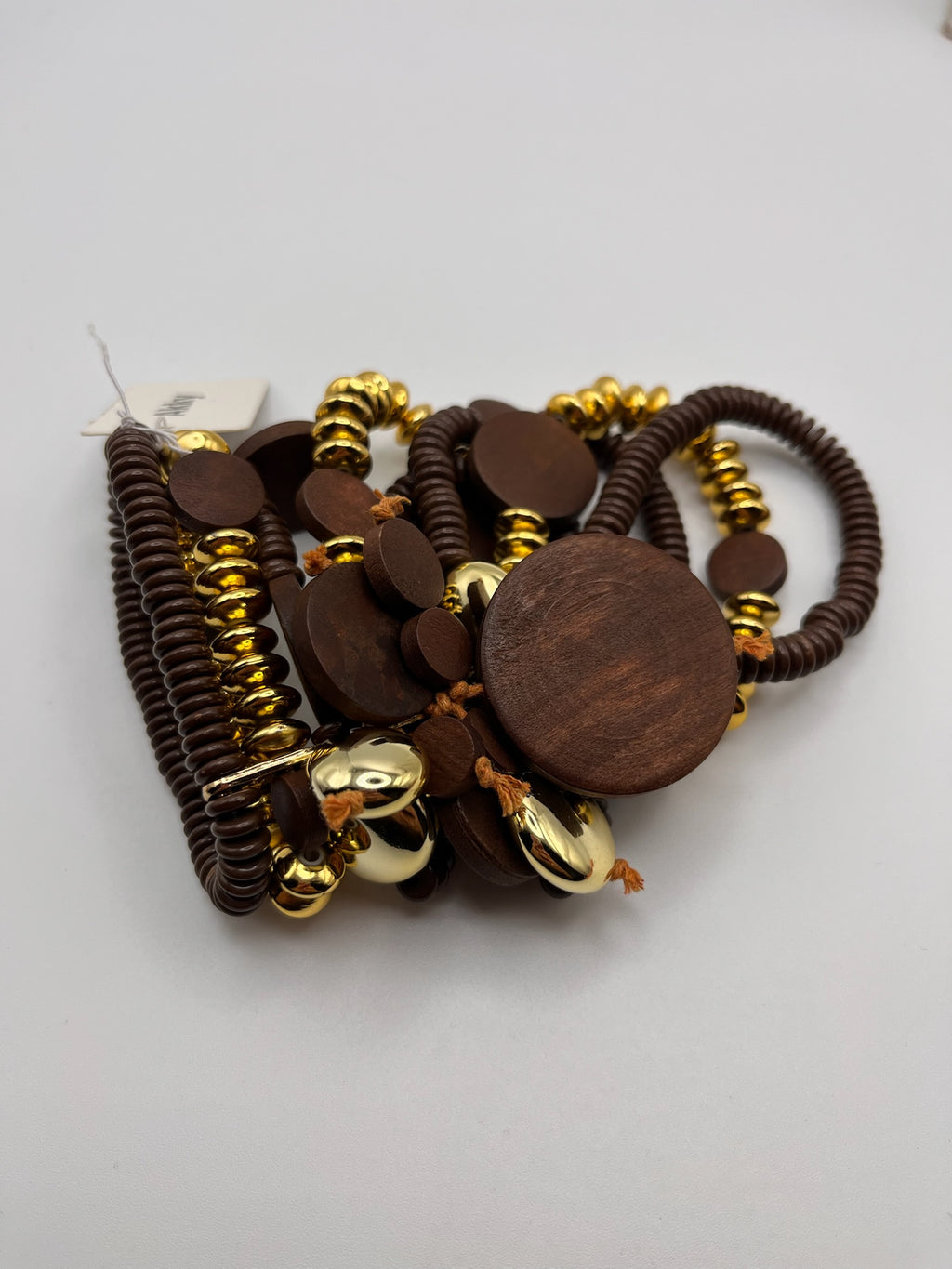 Conjunto de Pulseiras Elásticas Femininas em Madeira e Contas Douradas, Pulseira Multicamada Estilo Boho e Étnico, Acessório de Moda Artesanal para Senhora.