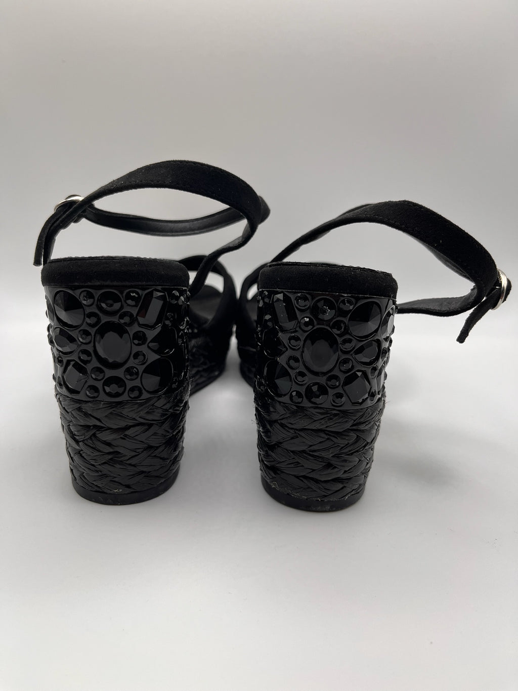Sandálias de cunha Azarey pretas camurça palmilha pele cunha trançada pedras, sapatos cunha mulher plataforma fivela tornozelo verão confortáveis elegantes