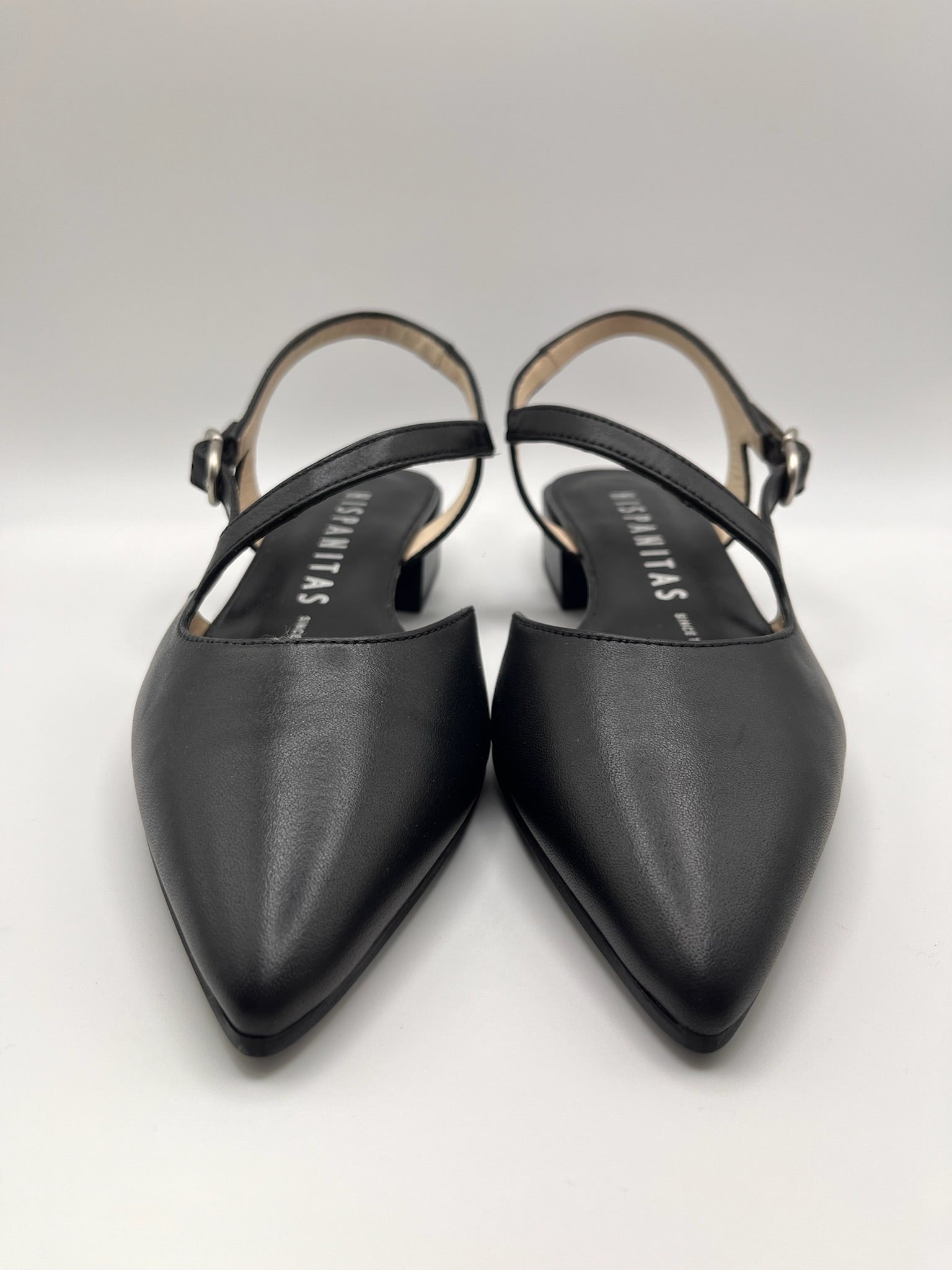 Sapatos Hispanitas mulher pretos pele salto baixo bloco, sandálias slingback bico fino tira cruzada fivela, sapatos senhora elegantes executiva escritório confortáveis clássicos