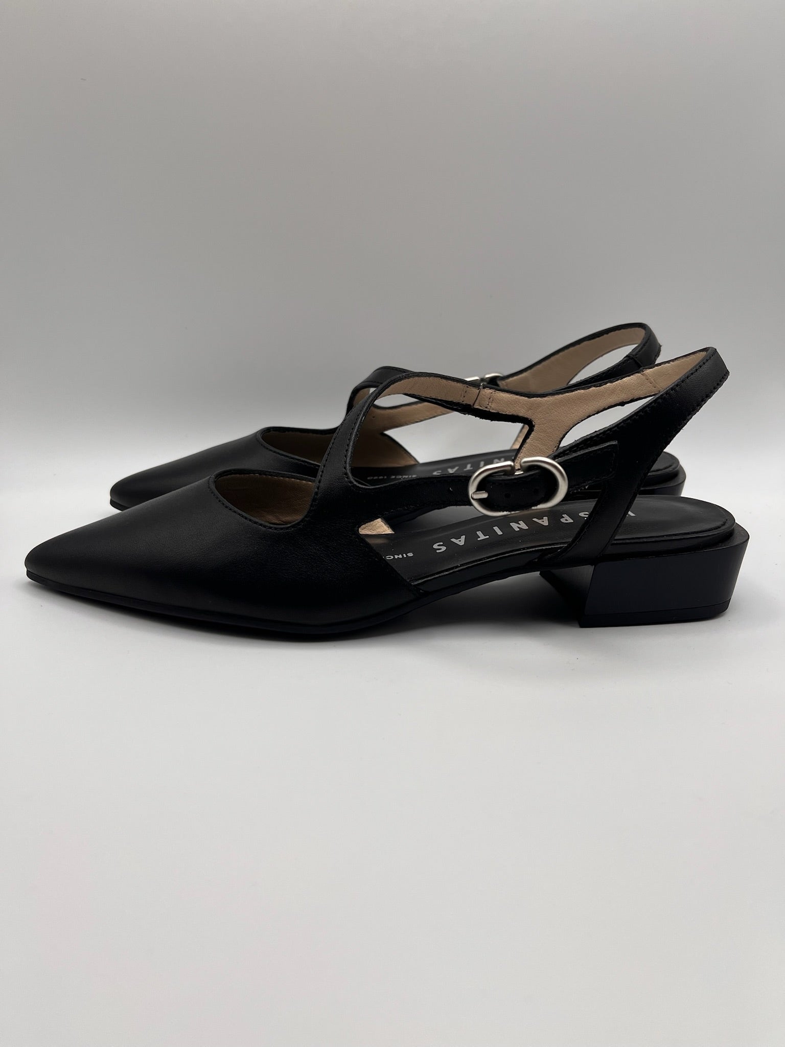 Sapatos Hispanitas mulher pretos pele salto baixo bloco, sandálias slingback bico fino tira cruzada fivela, sapatos senhora elegantes executiva escritório confortáveis clássicos