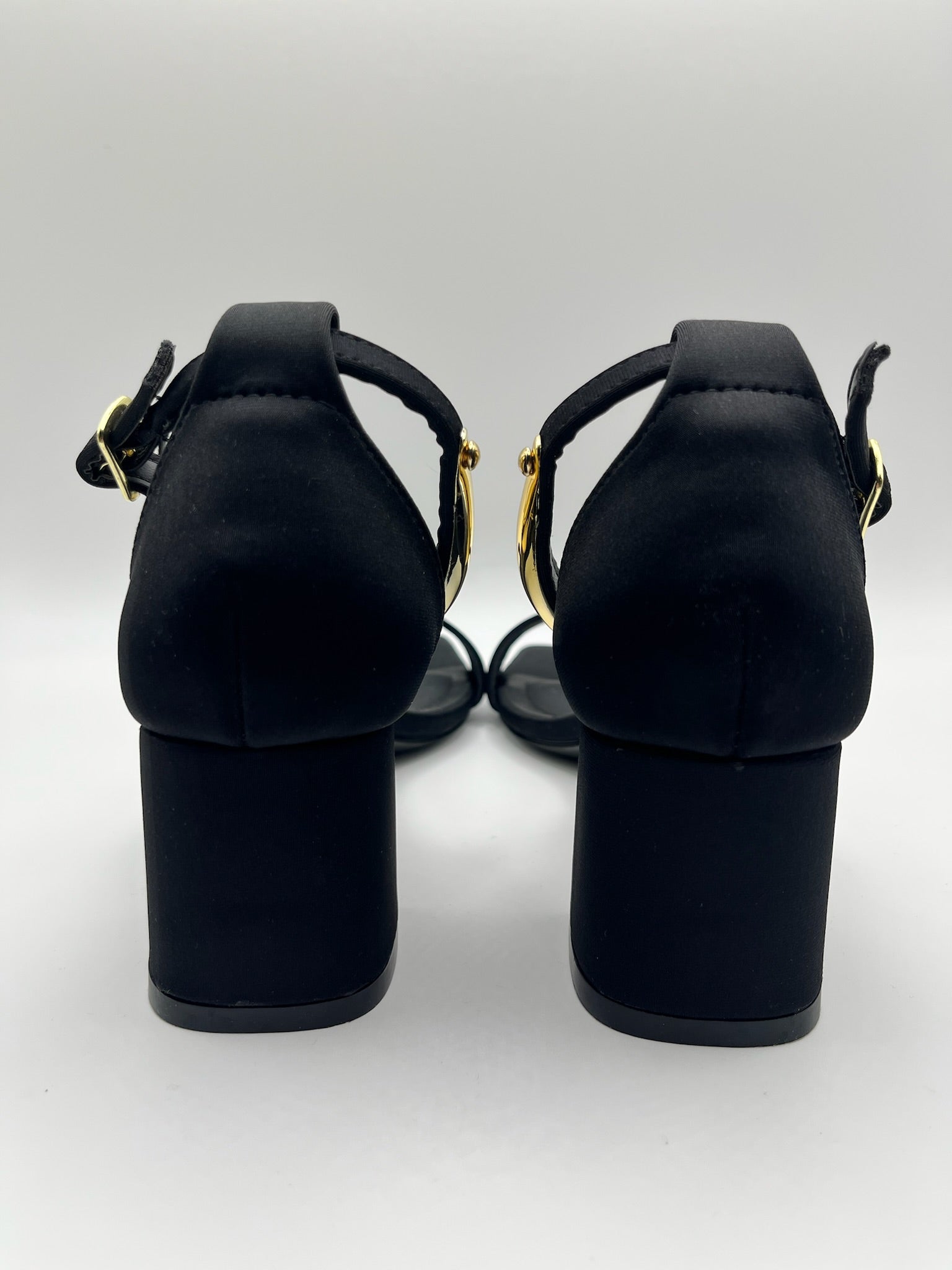 Sandálias pretas Buonarotti de salto grosso com detalhe metálico dourado, sapatos de festa elegantes com ponta quadrada e pulseira no tornozelo para mulher