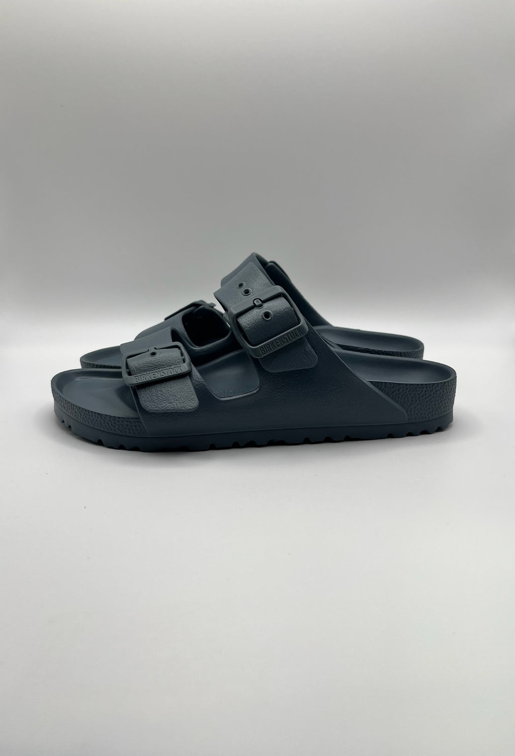 Sandálias Birkenstock Arizona EVA duas tiras, chinelos antiderrapantes de verão para homem e mulher, cor azul marinho Basalt Gray, ultraleves e à prova de água, calçado confortável de piscina e praia
