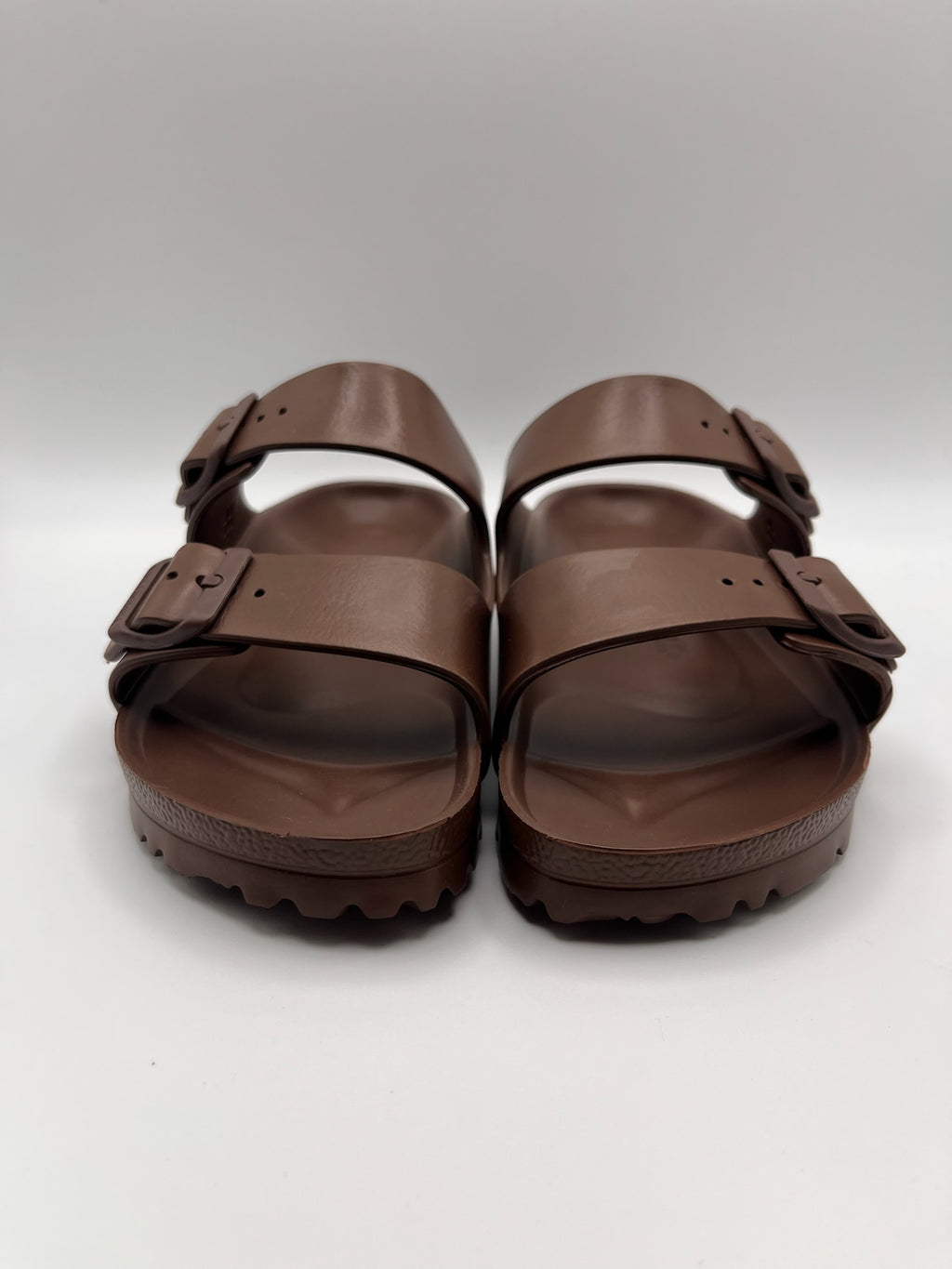 Sandálias Birkenstock Arizona EVA originais com fivelas ajustáveis, chinelos confortáveis de verão para homem e mulher, cor castanho chocolate Roast, material ultraleve e resistente à água, calçado ideal para praia e lazer