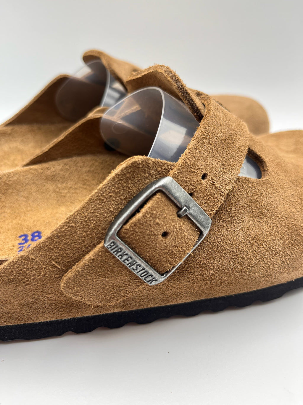 Sapatos Birkenstock Boston BS Dark Tea Tonal FB Castanho Caramelo casuais de camurça com fivela ajustável, socos confortáveis com sola de cortiça ergonómica, calçado unissexo estilo clássico para uso diário