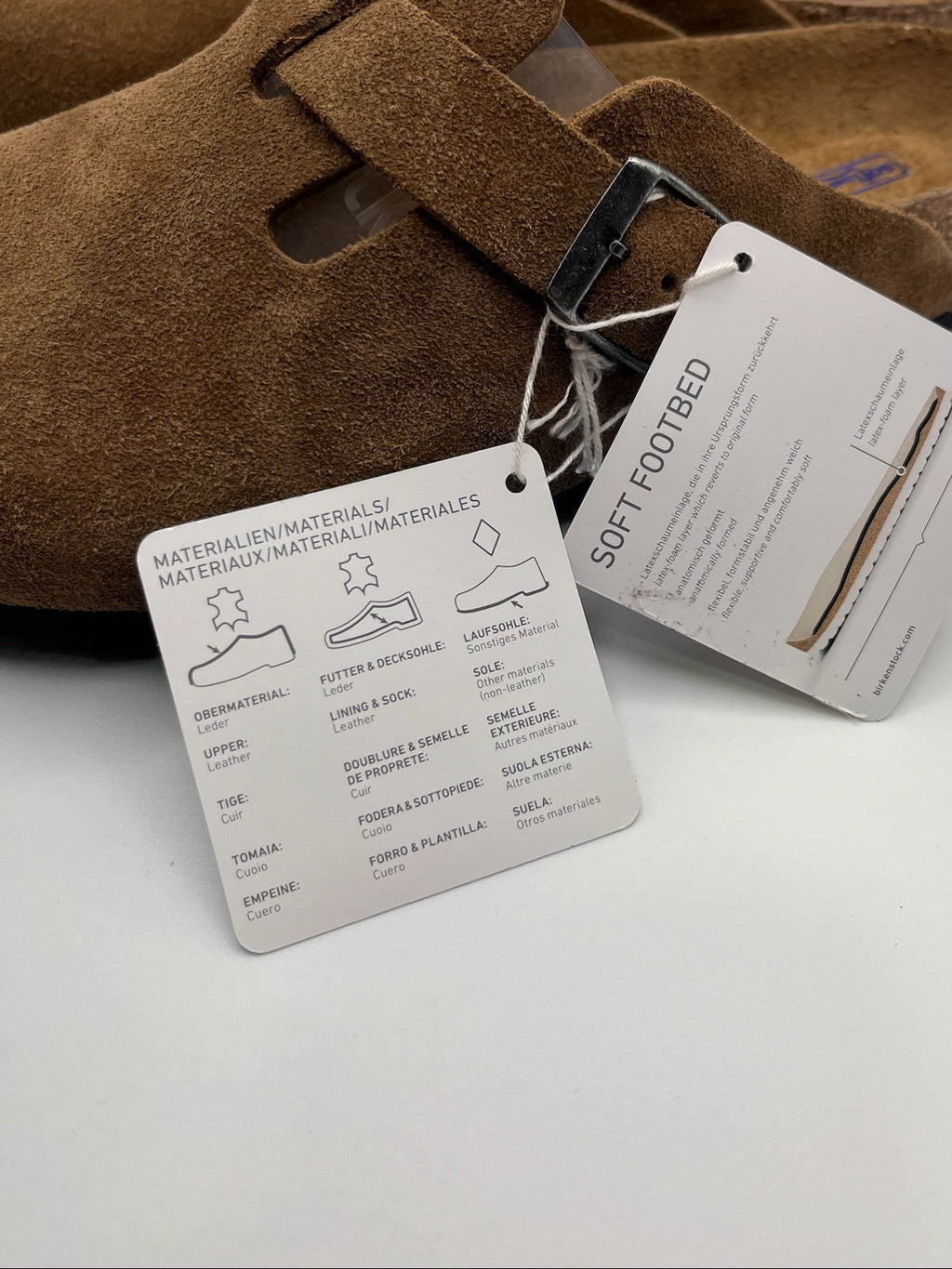 Sapatos Birkenstock Boston BS Dark Tea Tonal FB Castanho Caramelo casuais de camurça com fivela ajustável, socos confortáveis com sola de cortiça ergonómica, calçado unissexo estilo clássico para uso diário