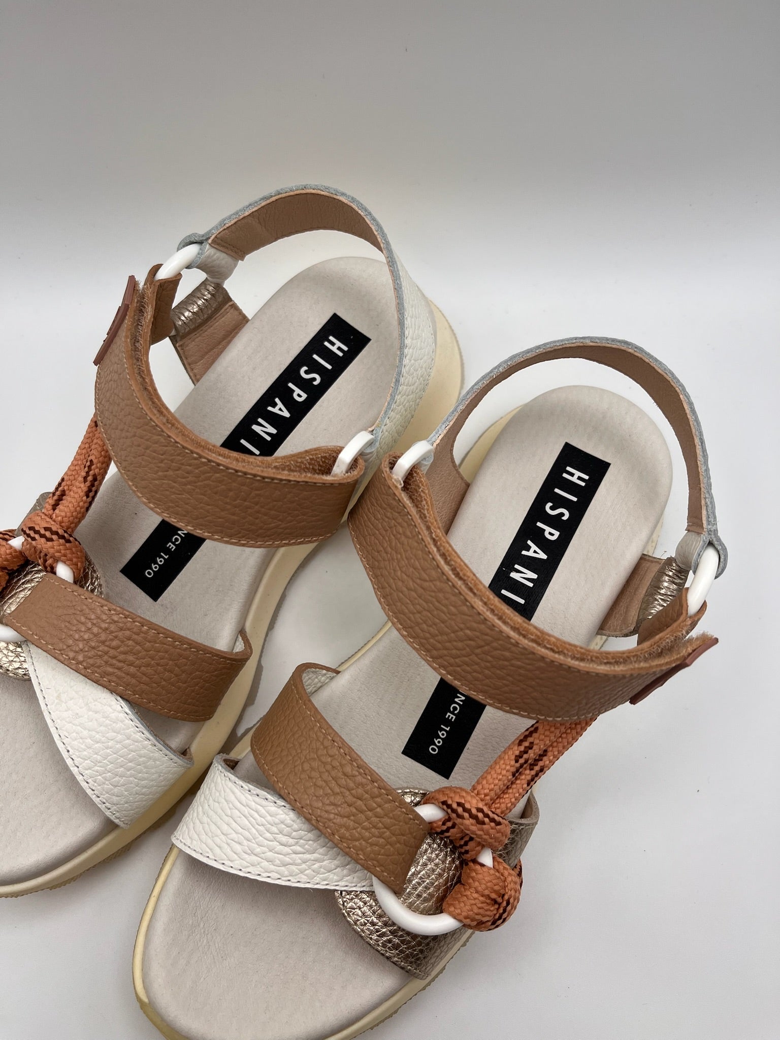 Sandálias Hispanitas Senhora Couro Branco e Castanho Com Plataforma, Sandália Desportiva Ergonómica de Cunha Confortável Casual Com Corda e Fivela, Calçado Moda Feminina Verão