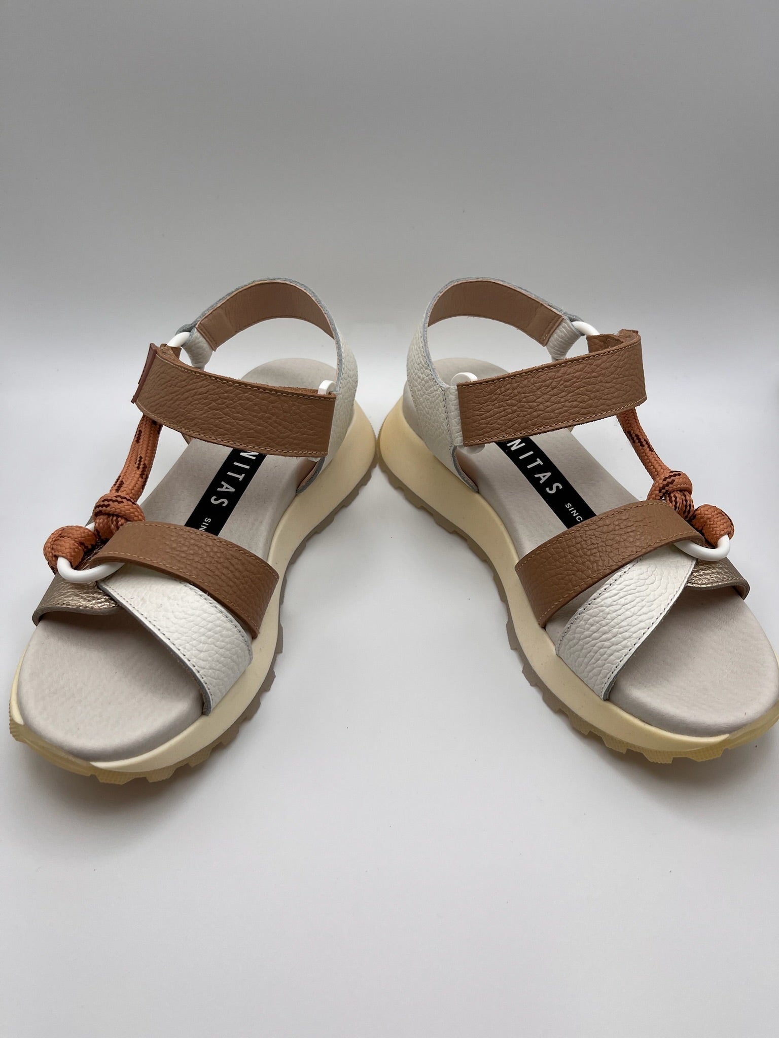 Sandálias Hispanitas Senhora Couro Branco e Castanho Com Plataforma, Sandália Desportiva Ergonómica de Cunha Confortável Casual Com Corda e Fivela, Calçado Moda Feminina Verão