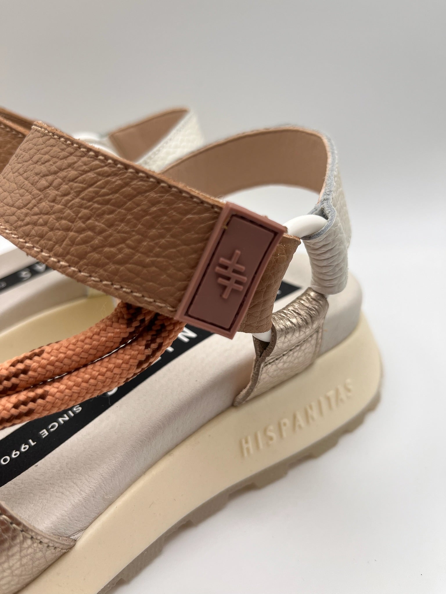 Sandálias Hispanitas Senhora Couro Branco e Castanho Com Plataforma, Sandália Desportiva Ergonómica de Cunha Confortável Casual Com Corda e Fivela, Calçado Moda Feminina Verão