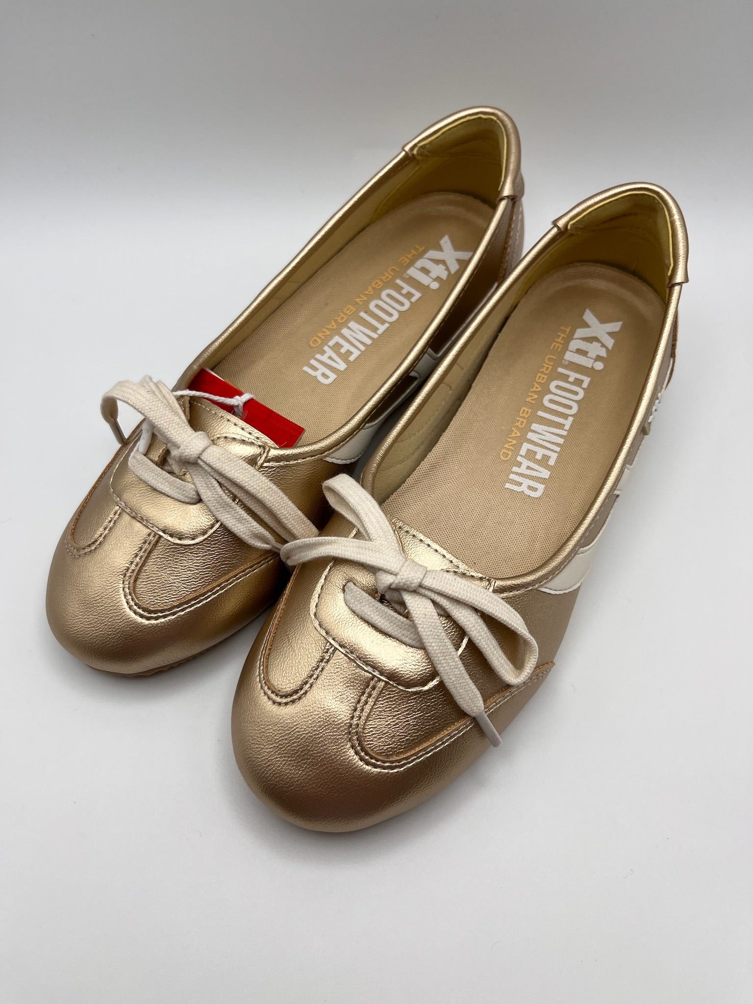 Sapatilhas Casuais Femininas Xti Dourado Oro em Camurça e Lona; Sabrinas Sapatos Tenis Modelo Balangai super Confortáveis