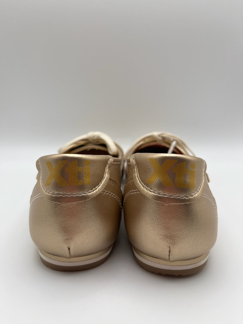 Sapatilhas Casuais Femininas Xti Dourado Oro em Camurça e Lona; Sabrinas Sapatos Tenis Modelo Balangai super Confortáveis