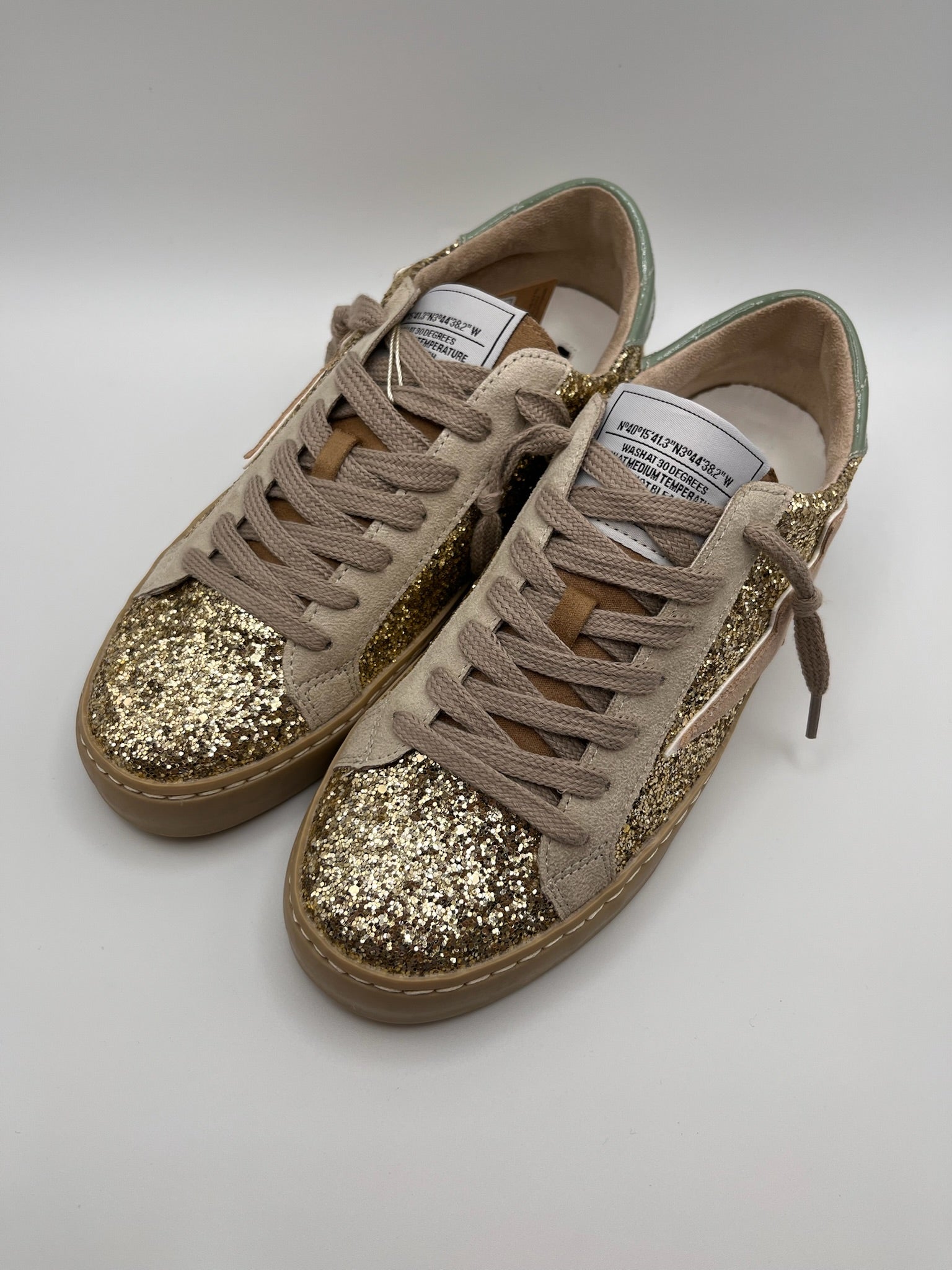 Sapatilhas Femininas Brilhantes com Glitter Dourado; Ténis Corina Casual de Moda com Detalhe de Raio Bege Azul e Sola Confortável; Calçado Estiloso para Senhora