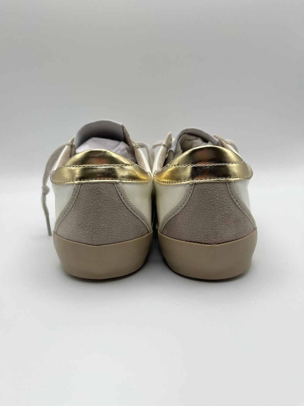 Sapatilhas Corina Femininas de Pele e Camurça; Ténis Casuais Confortáveis Estilo Urbano Retro Branco e Dourado Oro; Sapatos de Desporto com Sola de Borracha Camelo