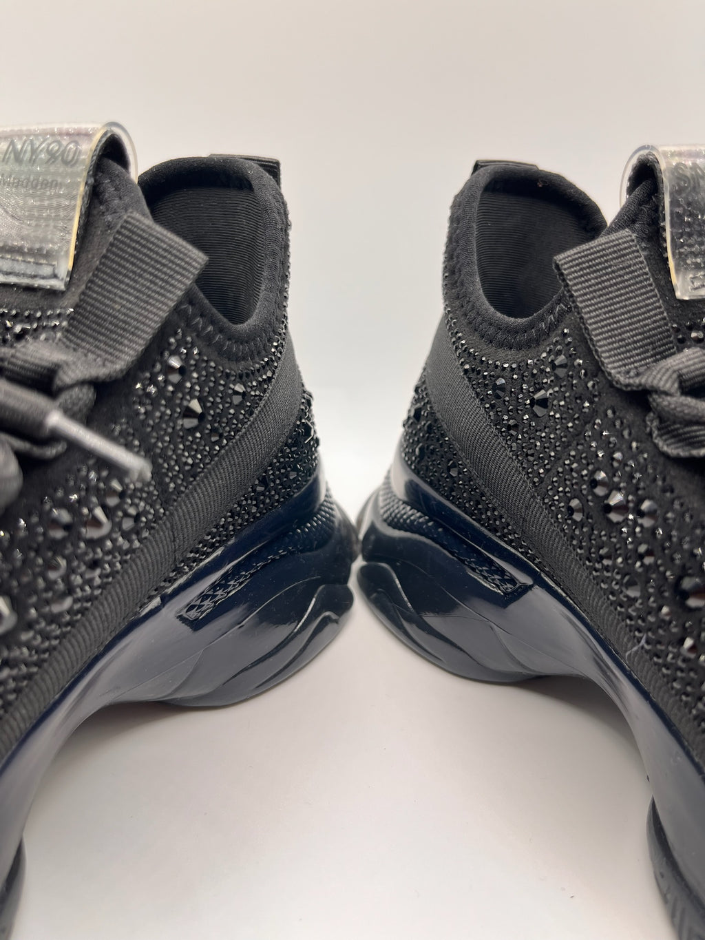 Ténis Steve Madden Preto Brilhante Mulher; Sapatilhas Plataforma com Brilhos Chunky; Calçado Desportivo Feminino Confortável Casual; Moda Portugal Trendy