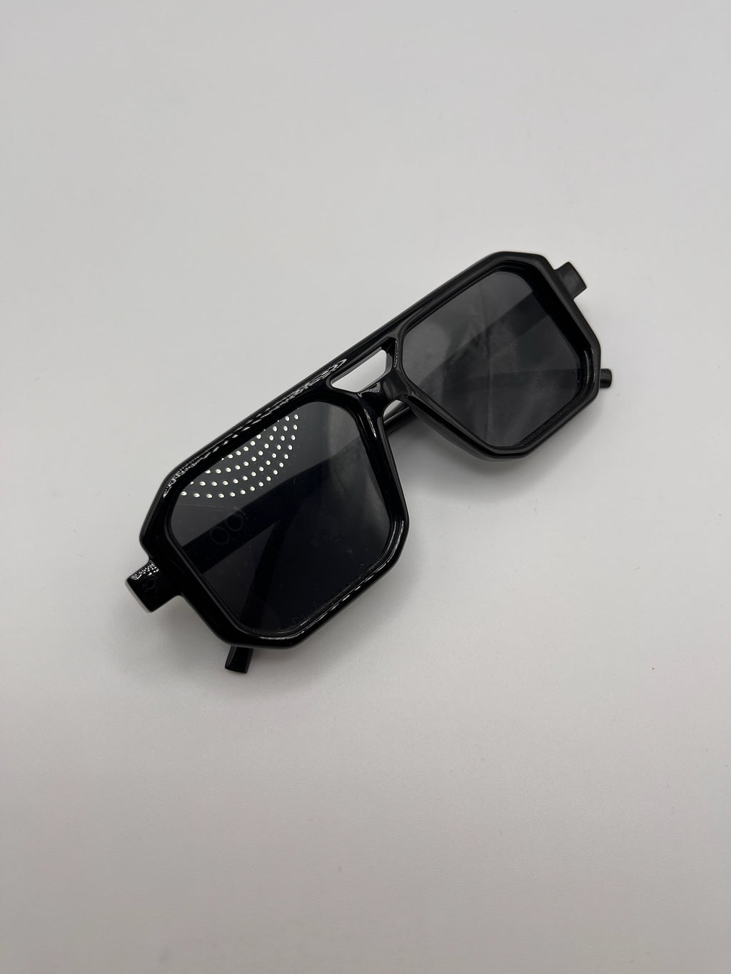 Óculos de Sol Quadrados Pretos Unissexo; Óculos Estilo Aviador Moderno com Armação Grossa e Barra Dupla; Acessório de Moda Casual com Proteção UV