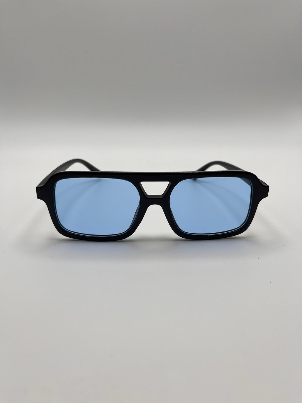 Óculos de Sol Quadrados Pretos com Lentes Azuis Unissexo; Óculos Estilo Aviador Moderno com Armação Grossa e Barra Dupla; Acessório de Moda Casual com Proteção UV