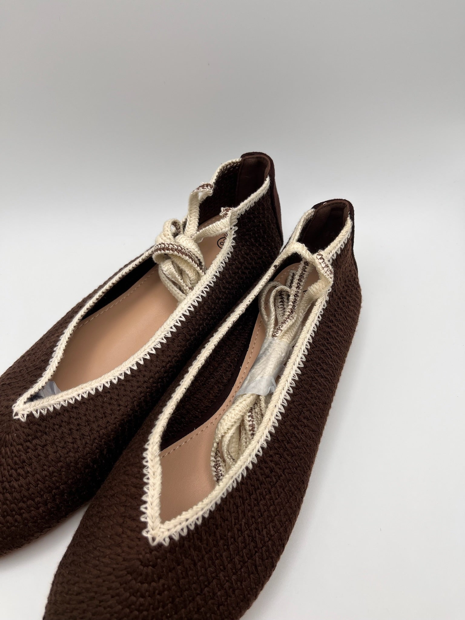 Sapatilhas Rasas Stephan Paris Tipo Alpergata Mulher Castanho Escuro Brown; Sapatos de Atar no Tornozelo bege Estilo Casual em Tecido Entrançado Camurça Confortáveis