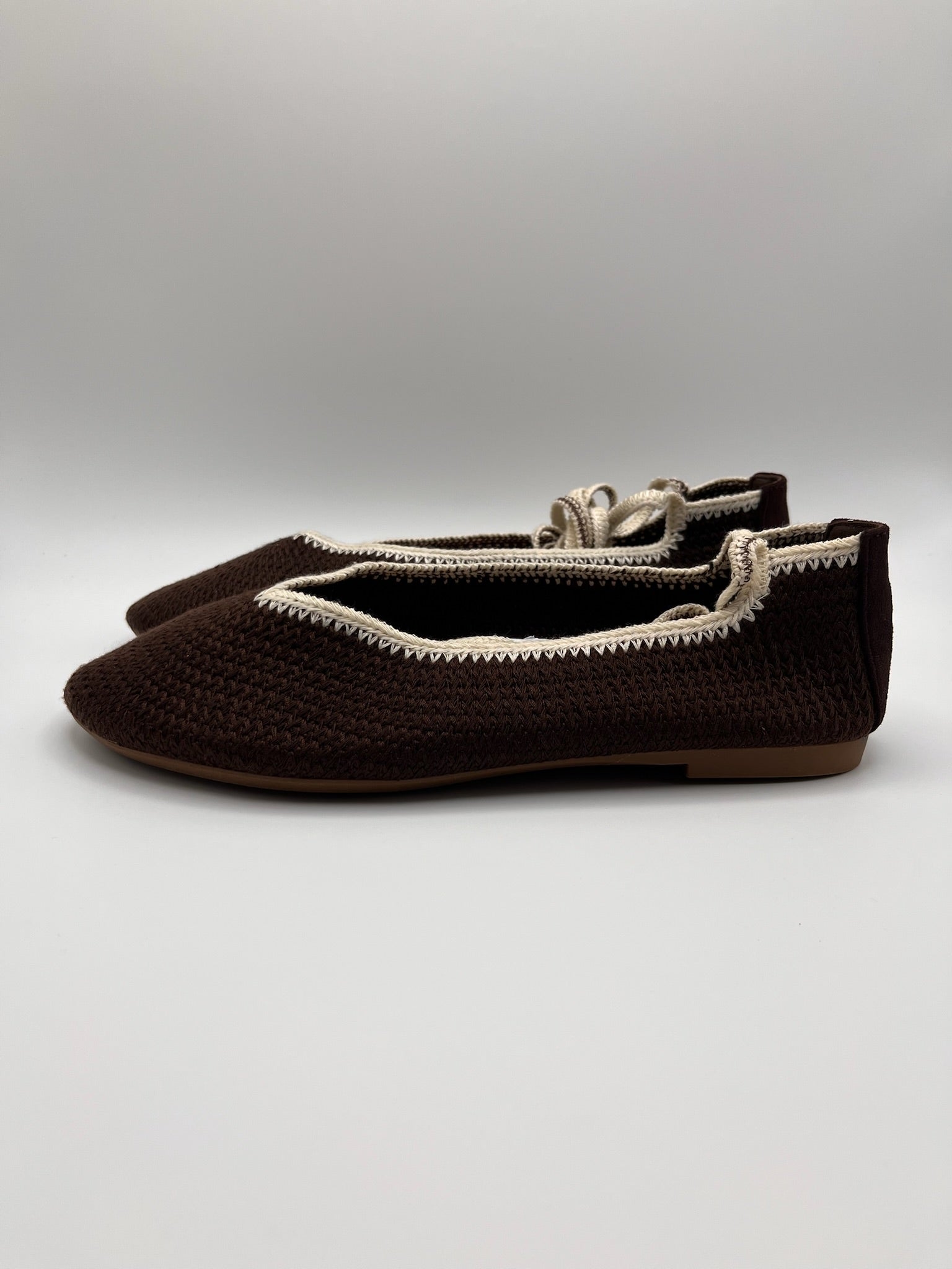 Sapatilhas Rasas Stephan Paris Tipo Alpergata Mulher Castanho Escuro Brown; Sapatos de Atar no Tornozelo bege Estilo Casual em Tecido Entrançado Camurça Confortáveis
